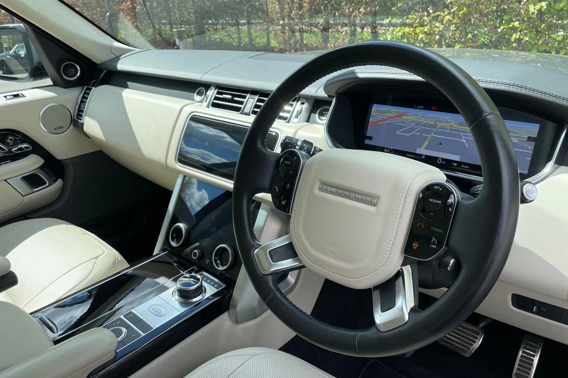LAND ROVER RANGE ROVER thumbnail image number 33
