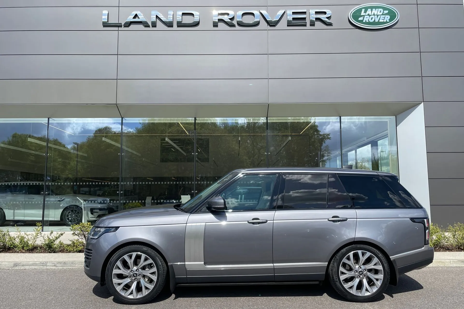 LAND ROVER RANGE ROVER thumbnail image number 7