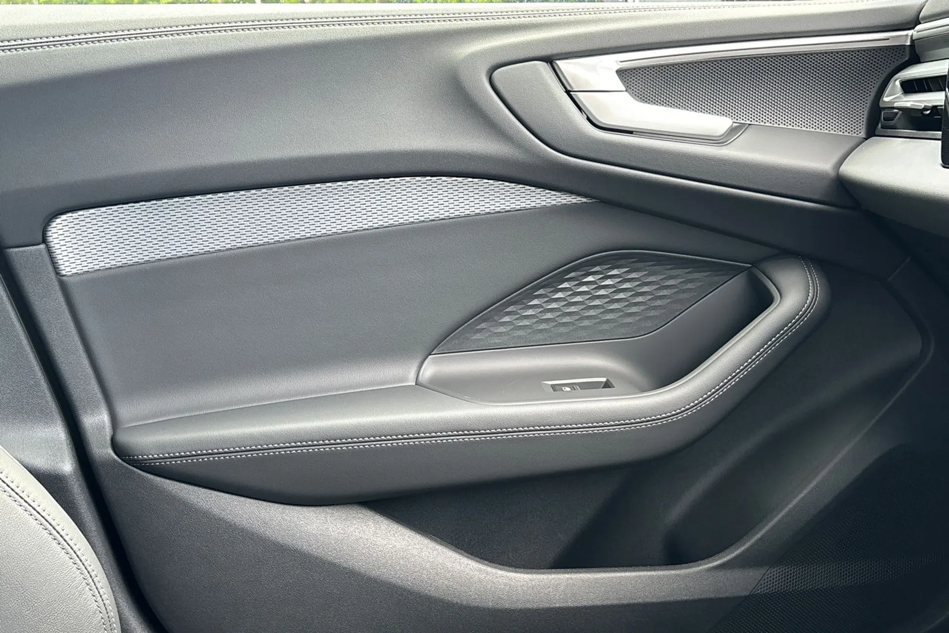 Audi A5 thumbnail image number 39