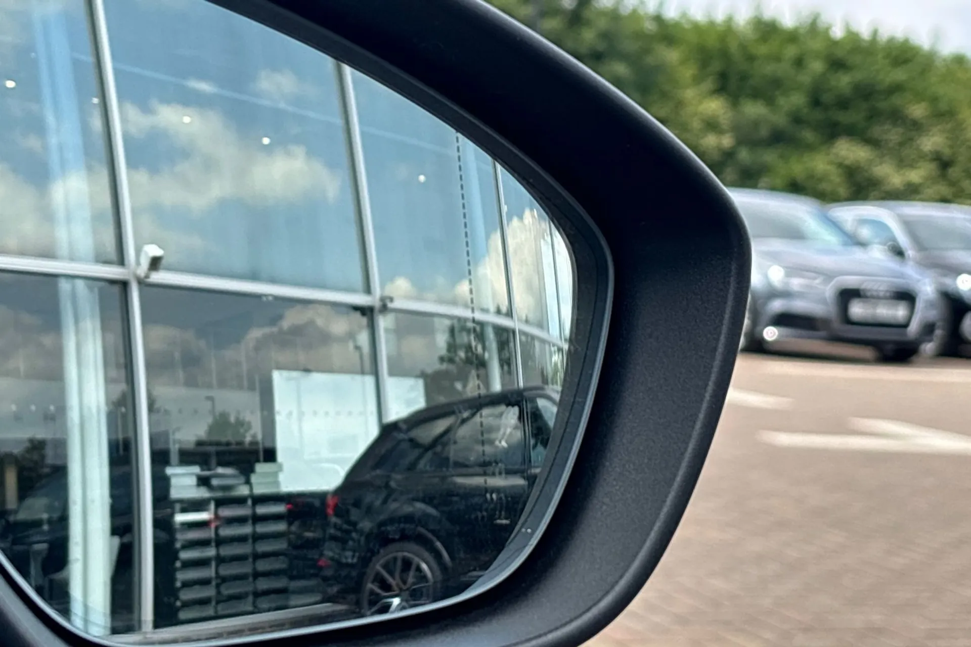 Audi A5 thumbnail image number 48