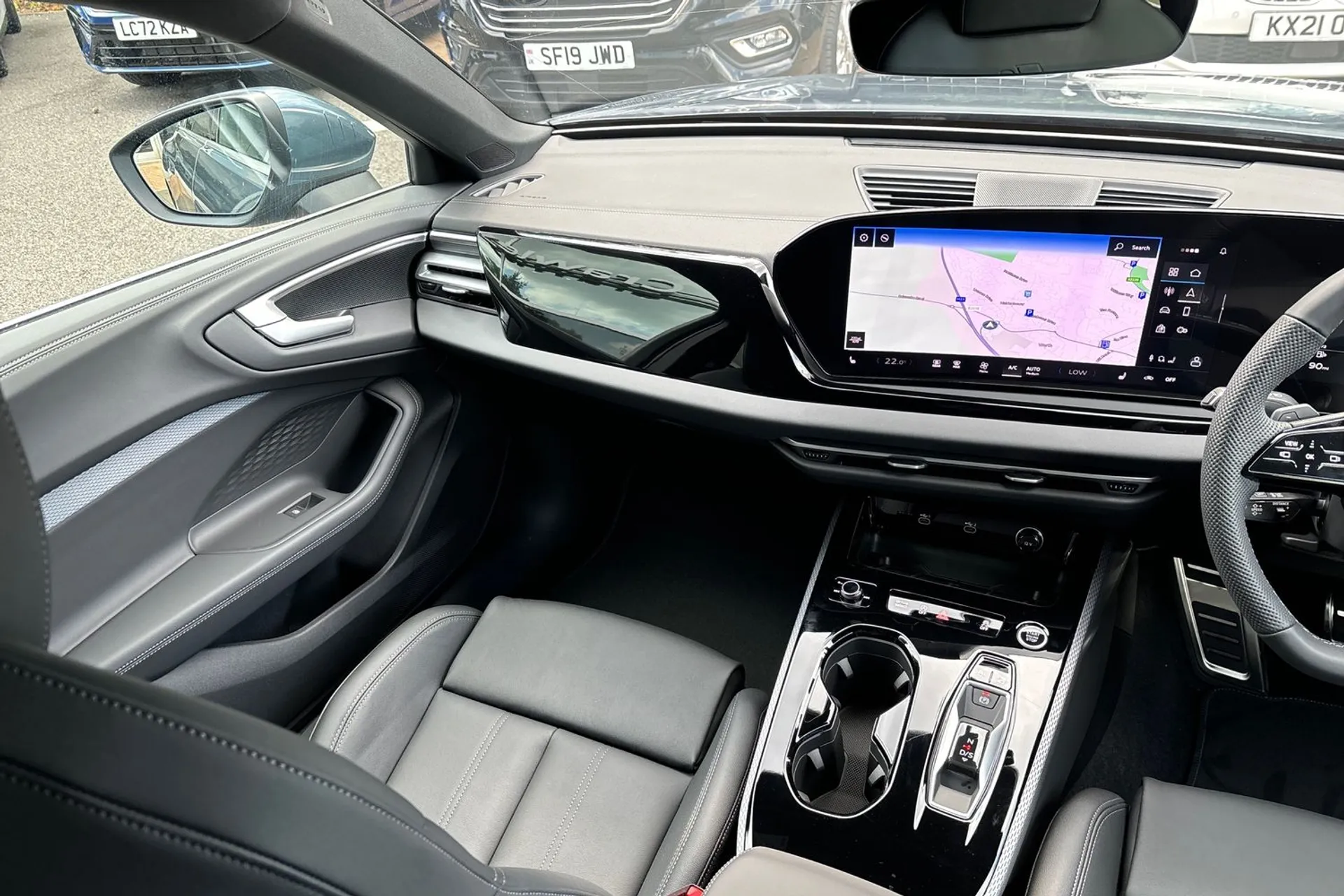 Audi A5 thumbnail image number 32