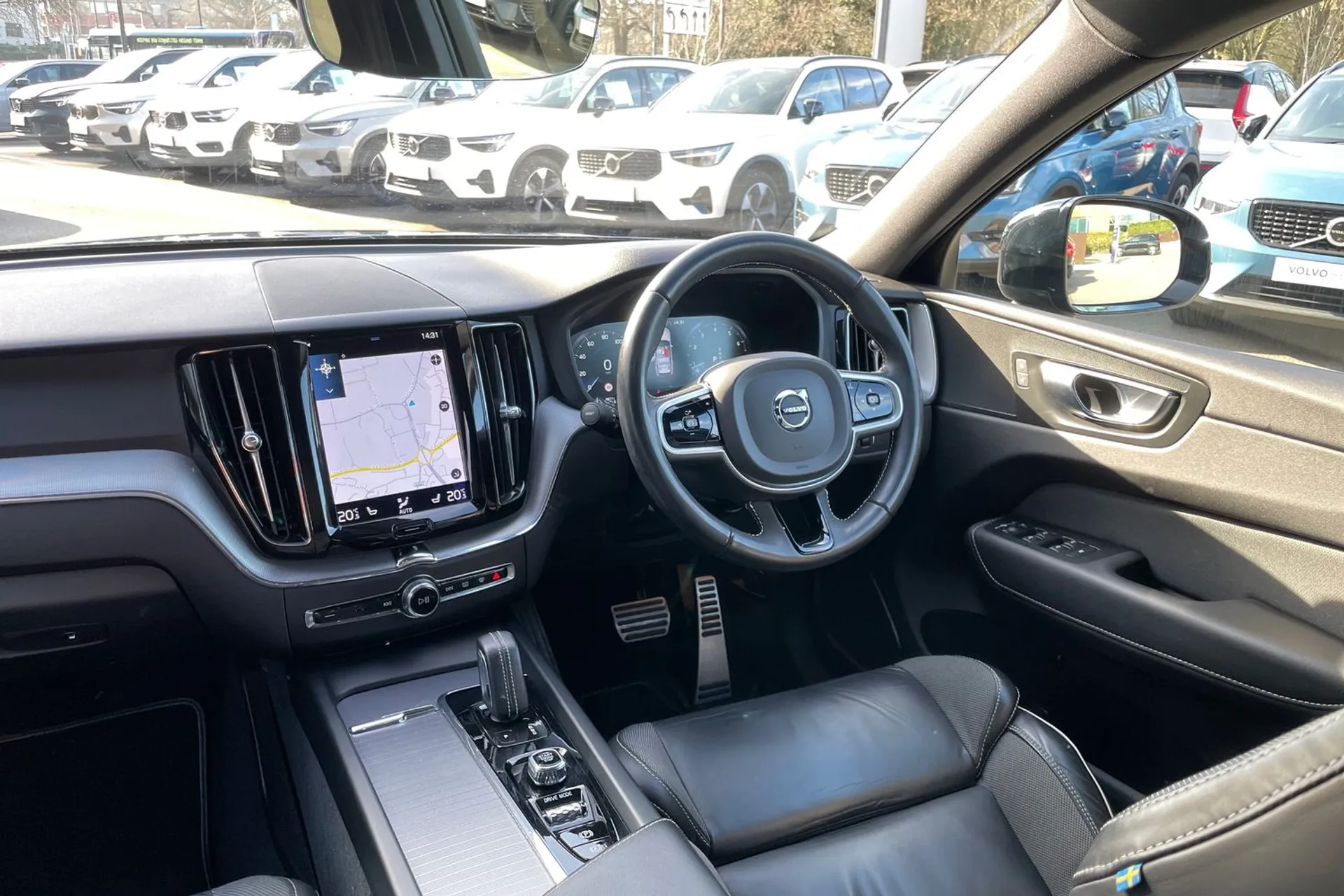 Volvo XC60 thumbnail image number 32