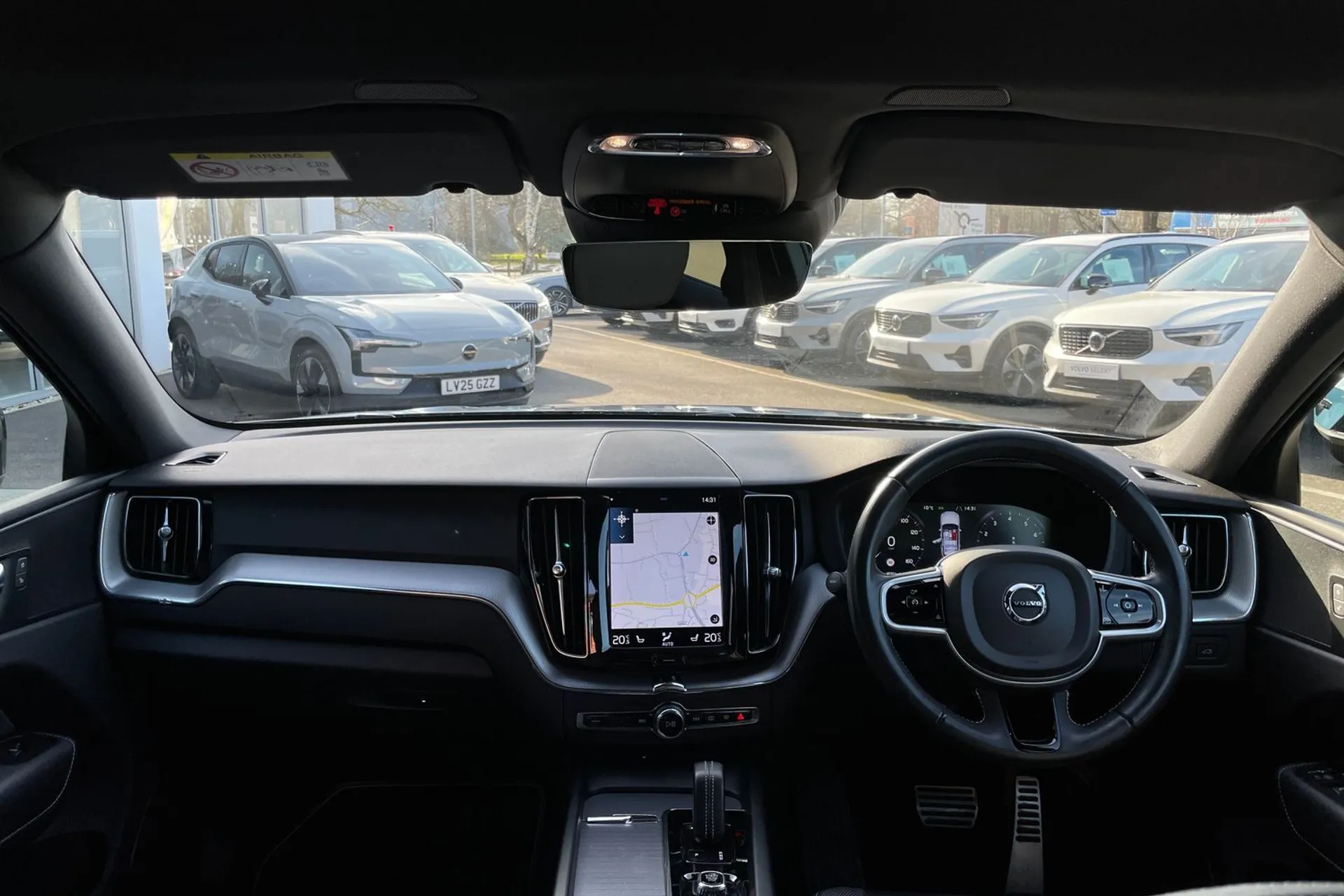 Volvo XC60 thumbnail image number 3
