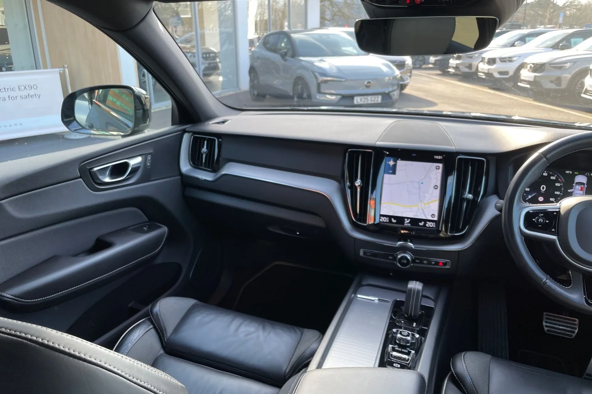 Volvo XC60 thumbnail image number 31