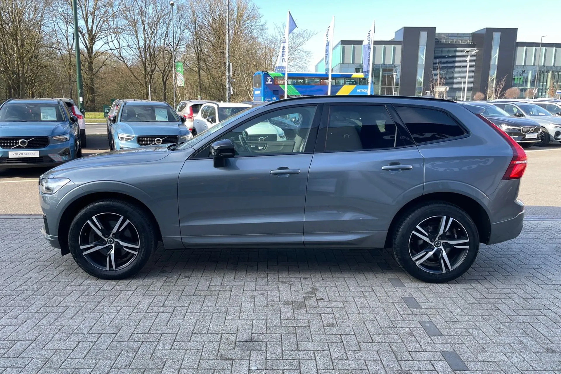Volvo XC60 thumbnail image number 10