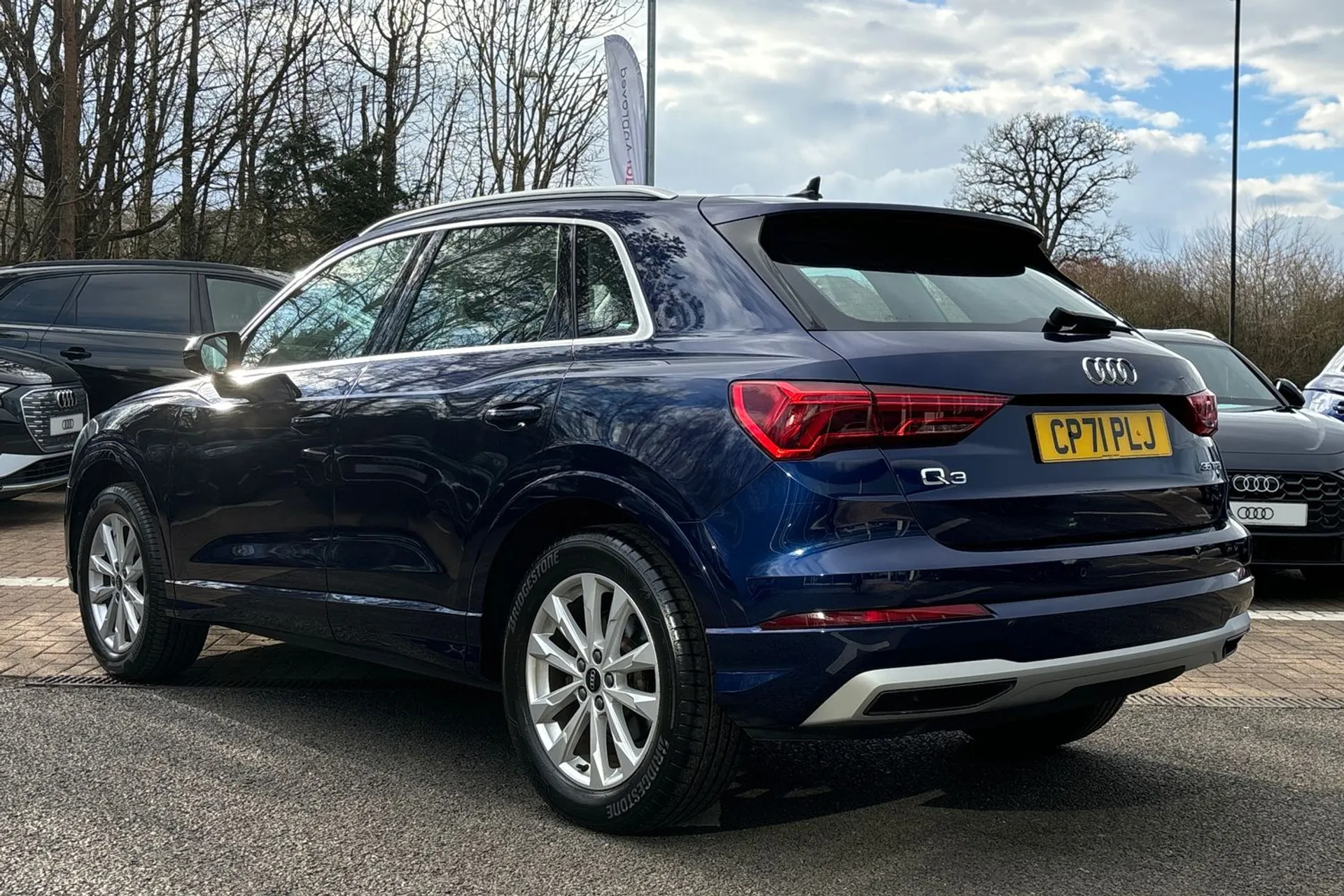 Audi Q3 thumbnail image number 8