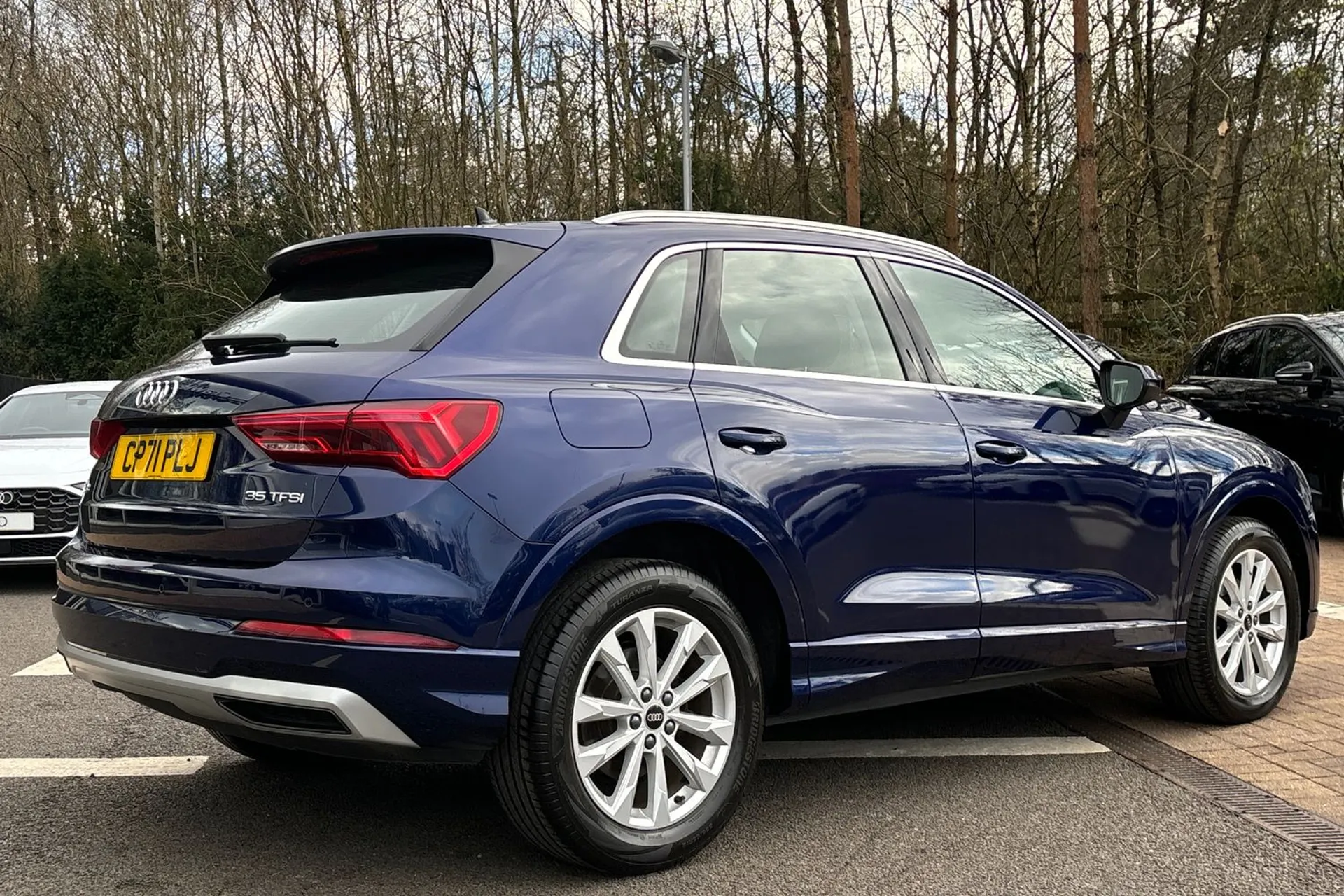 Audi Q3 thumbnail image number 6