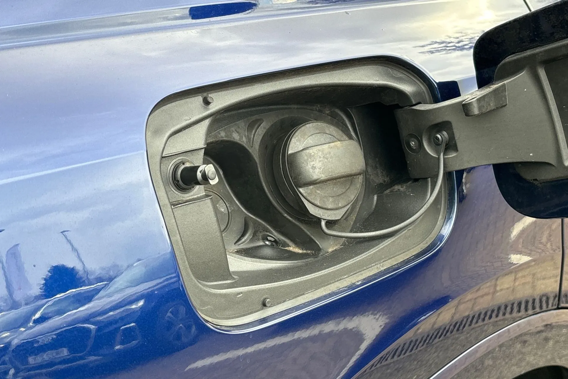 Audi Q3 thumbnail image number 17