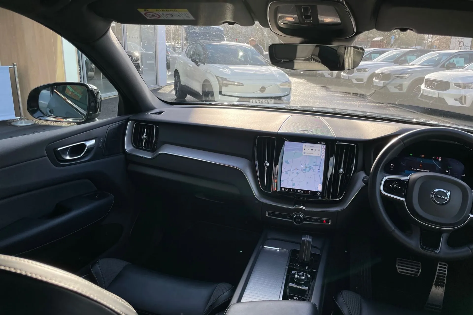 Volvo XC60 thumbnail image number 31