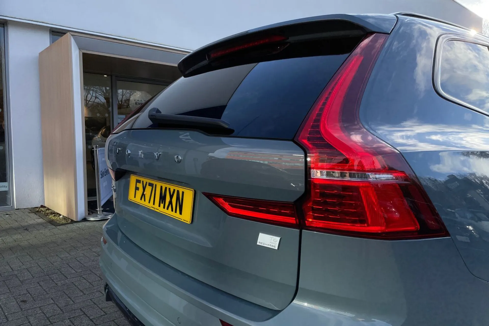 Volvo XC60 thumbnail image number 15