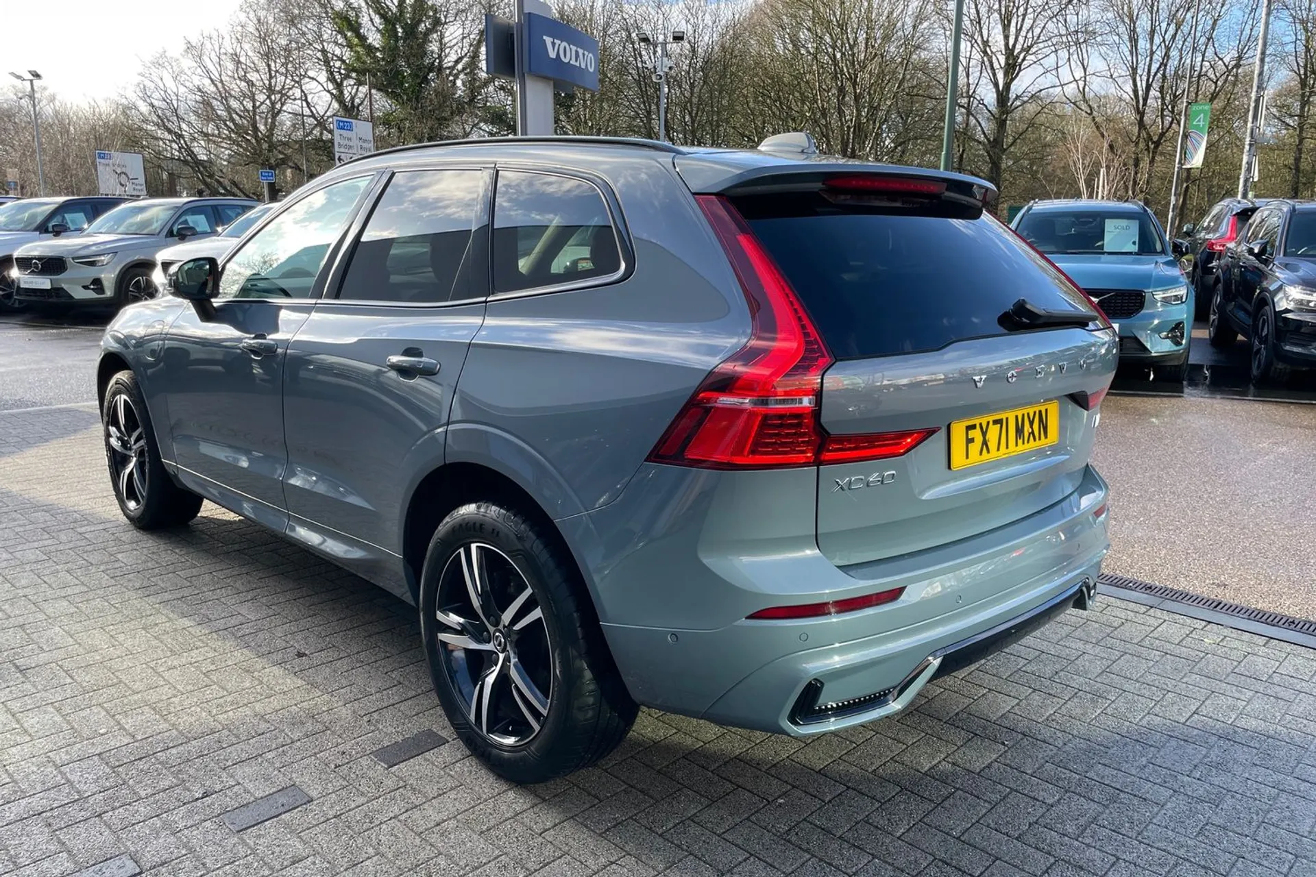 Volvo XC60 thumbnail image number 9