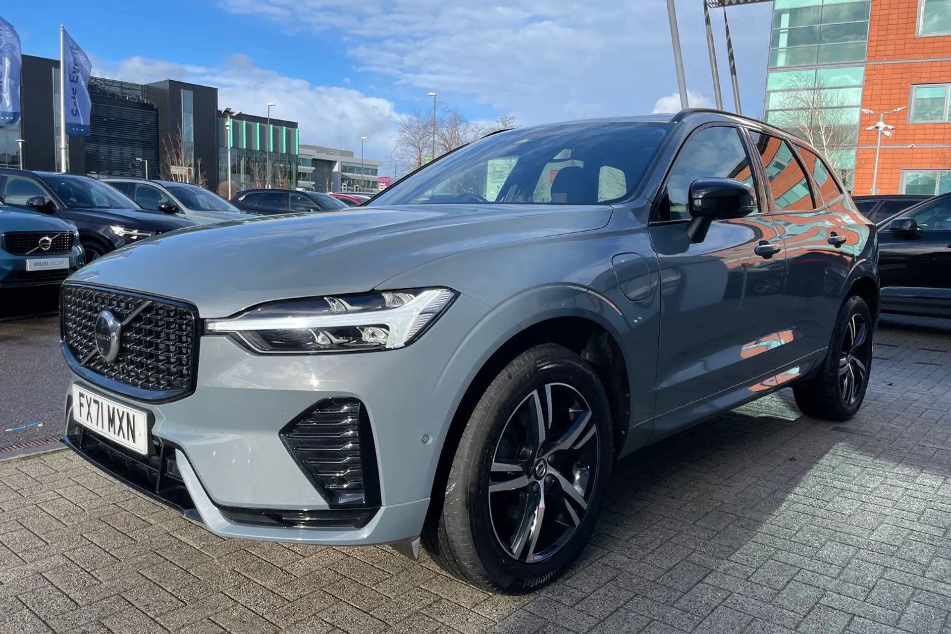 Volvo XC60 thumbnail image number 11