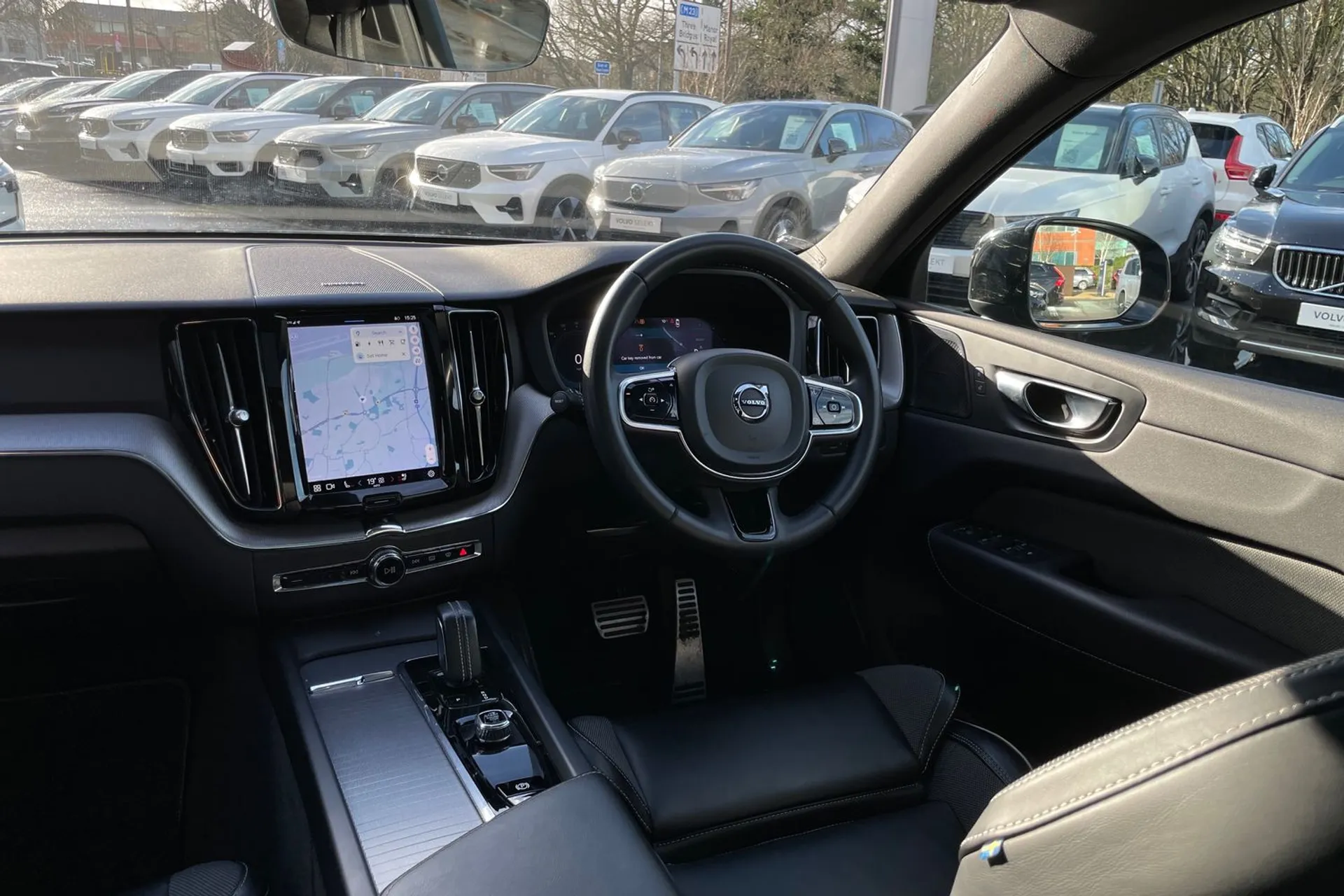 Volvo XC60 thumbnail image number 32