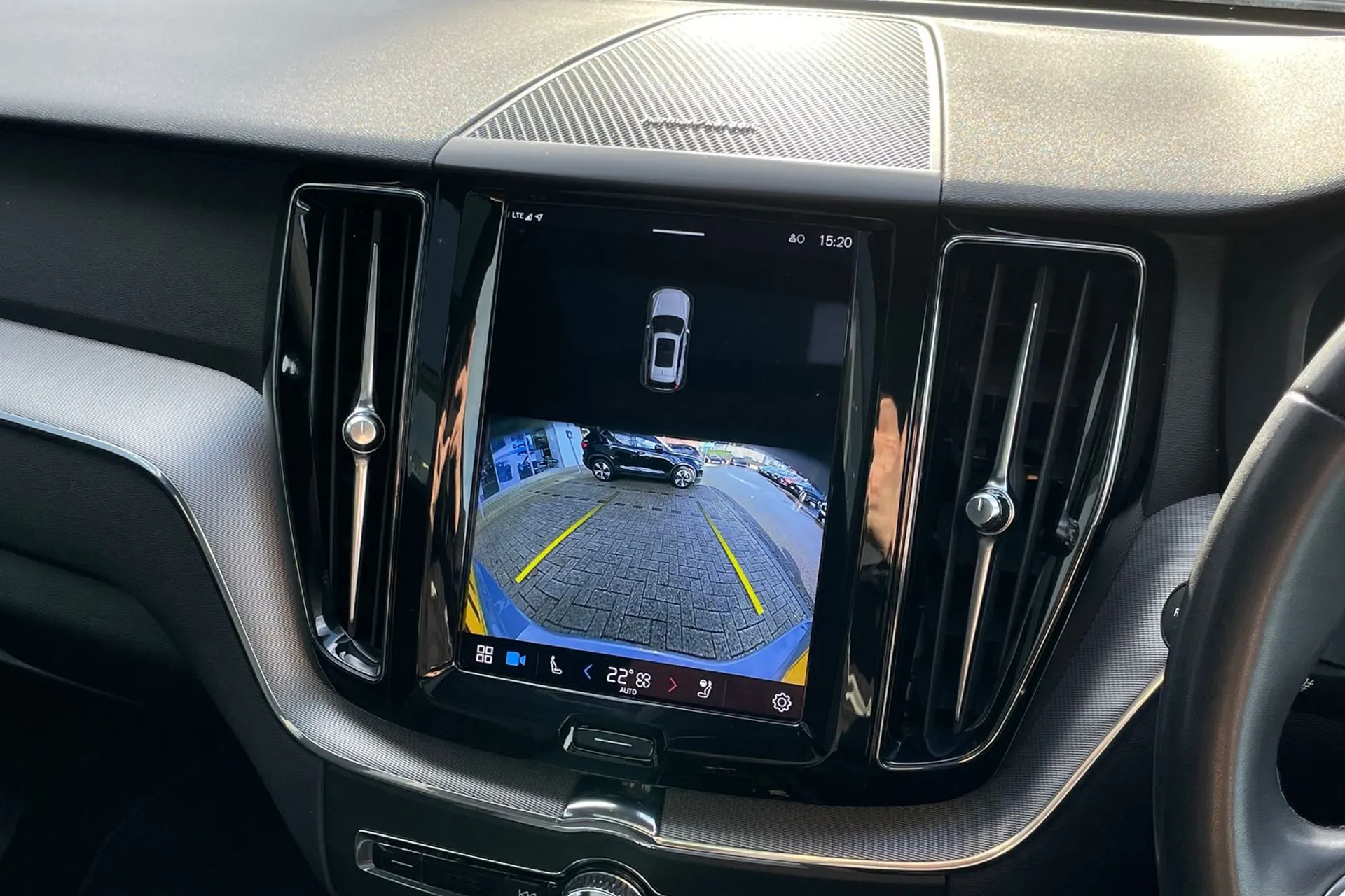 Volvo XC60 thumbnail image number 38