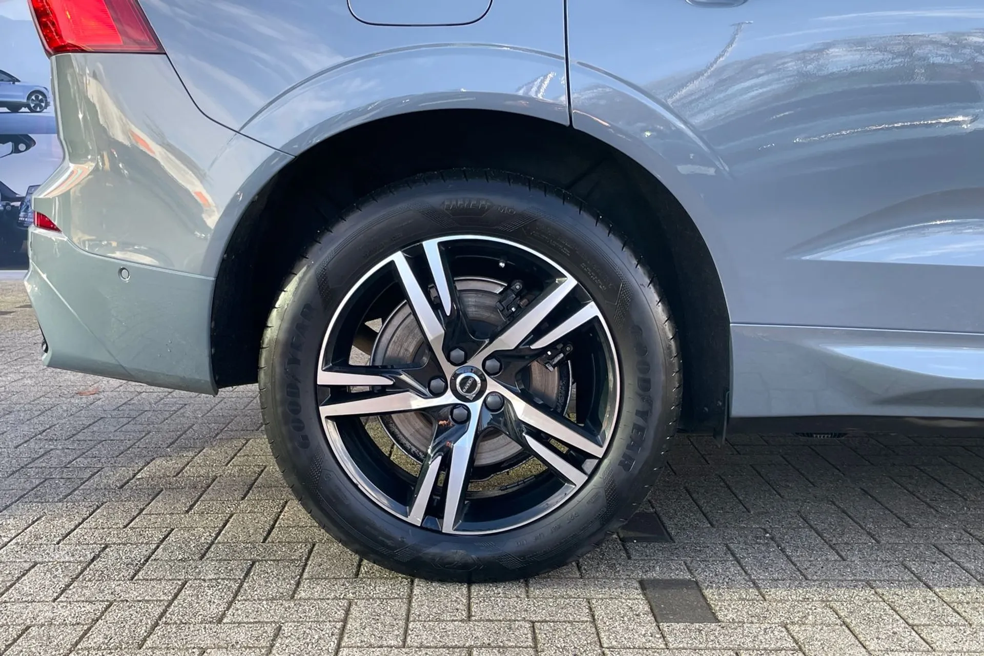 Volvo XC60 thumbnail image number 13