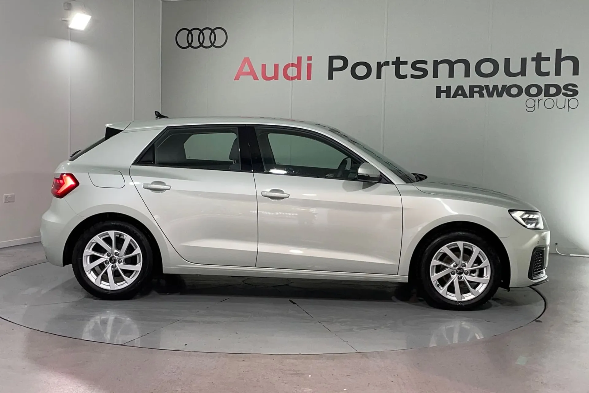 Audi A1 thumbnail image number 2