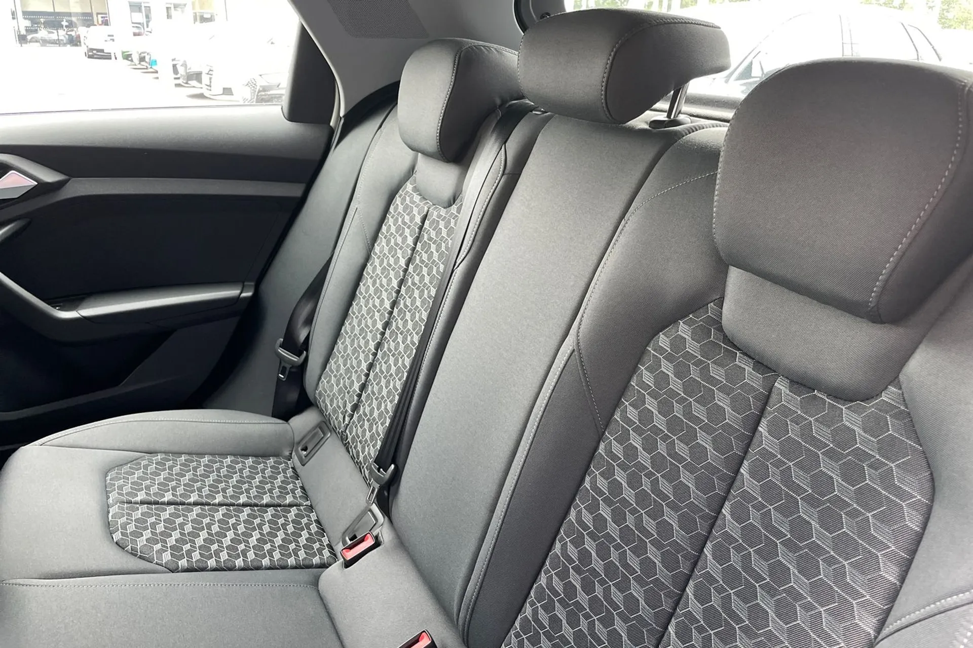 Audi A1 thumbnail image number 36