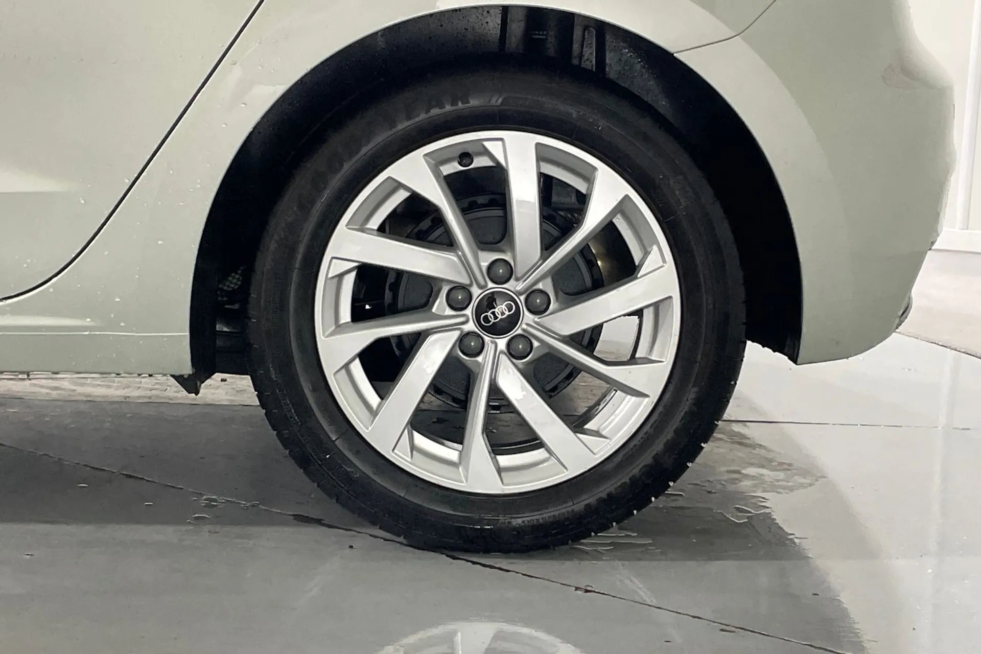 Audi A1 thumbnail image number 12