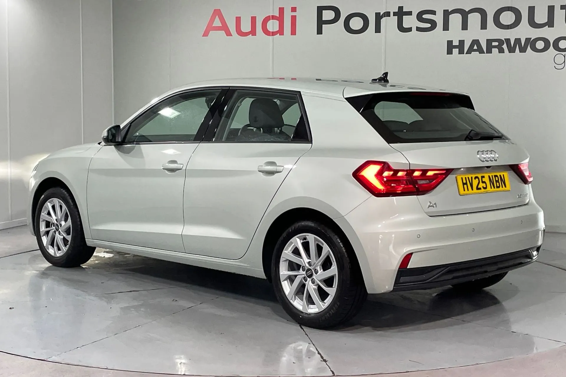 Audi A1 thumbnail image number 8