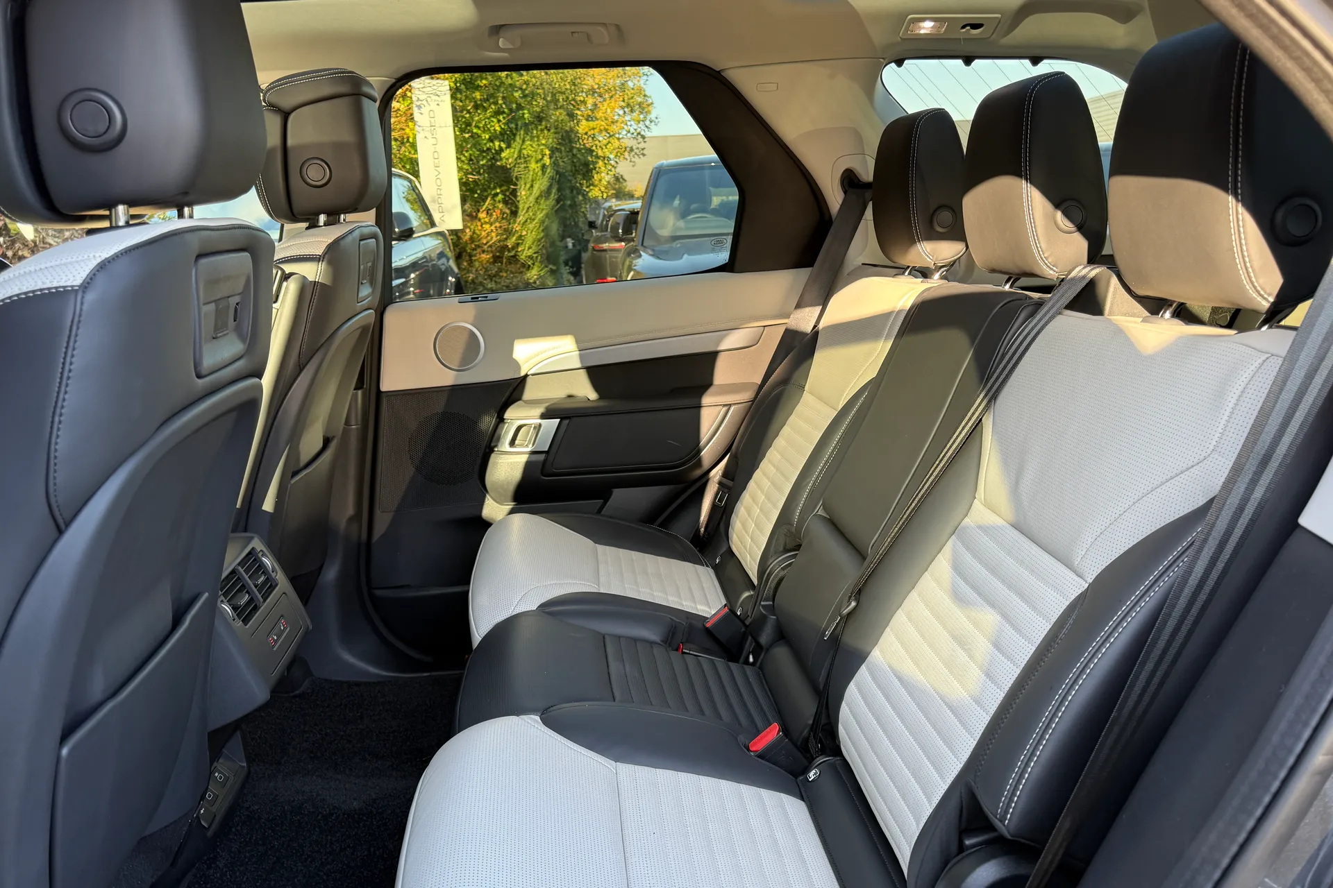 LAND ROVER DISCOVERY thumbnail image number 48