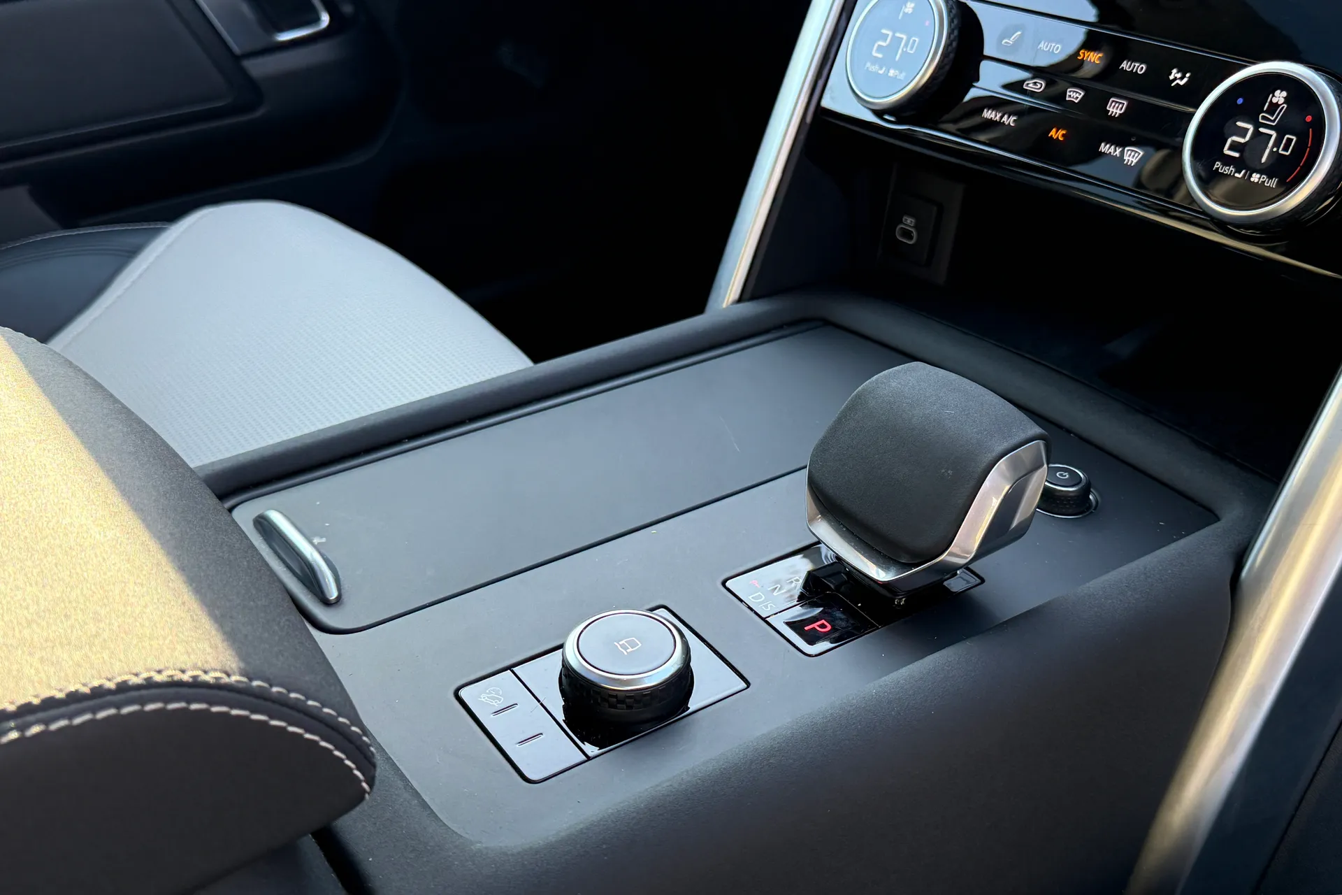 LAND ROVER DISCOVERY thumbnail image number 24