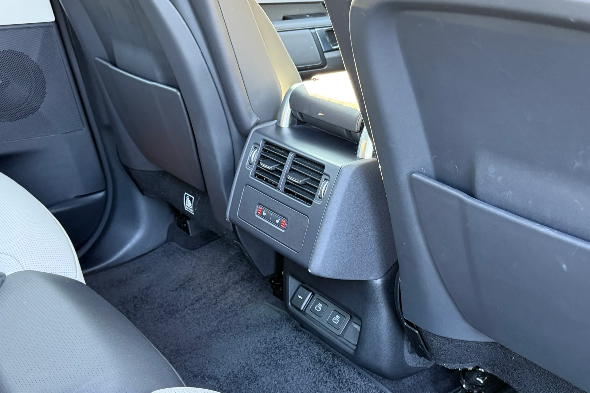 LAND ROVER DISCOVERY thumbnail image number 41