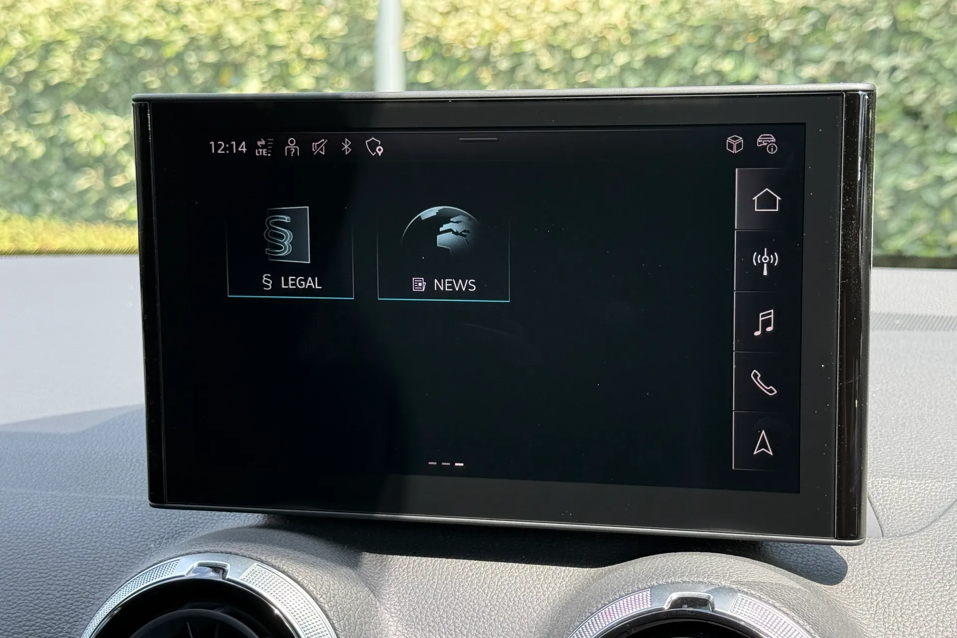 Audi Q2 thumbnail image number 35
