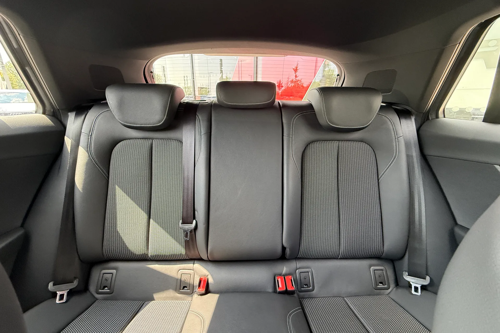 Audi Q2 thumbnail image number 46
