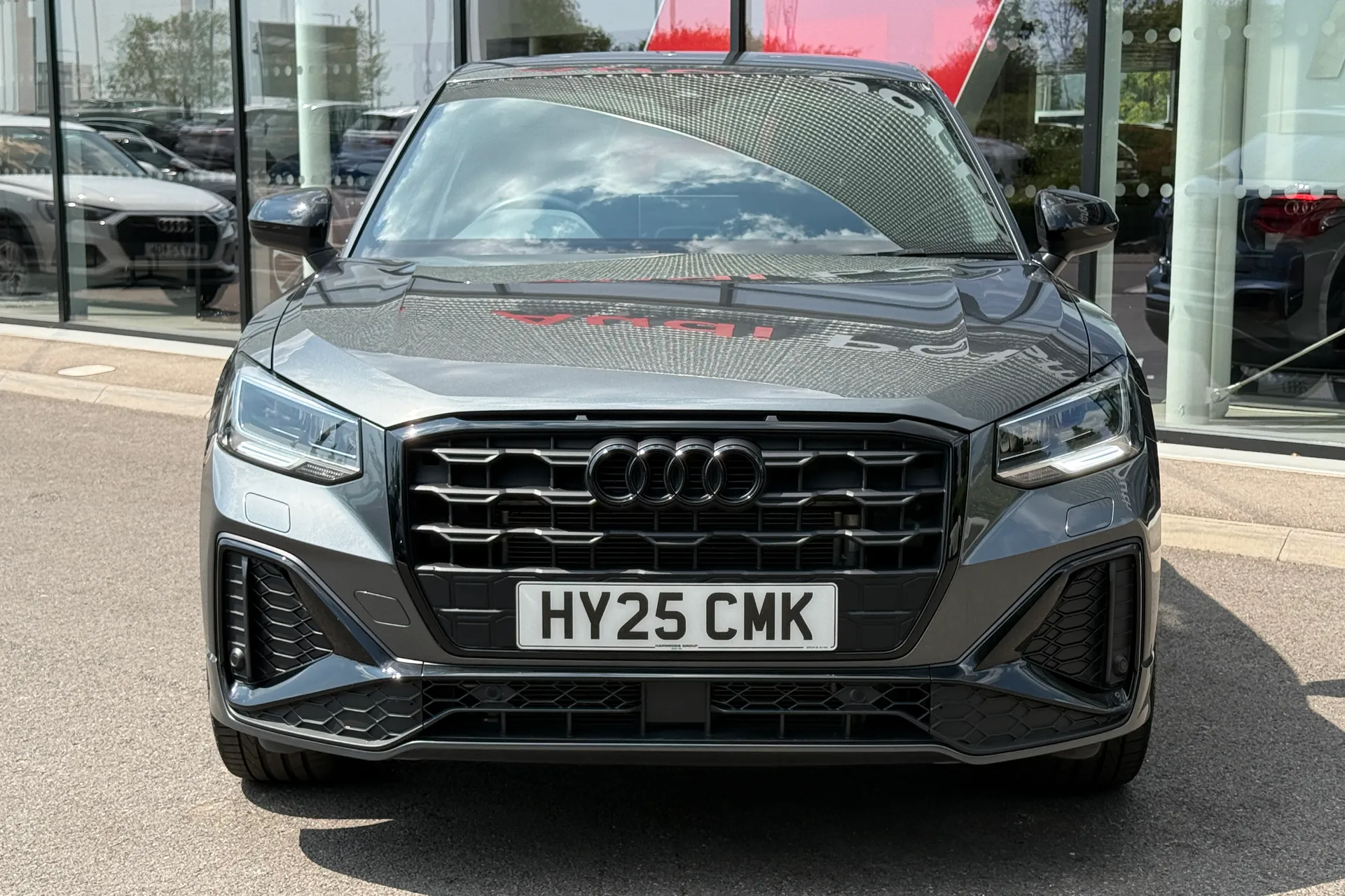 Audi Q2 thumbnail image number 9