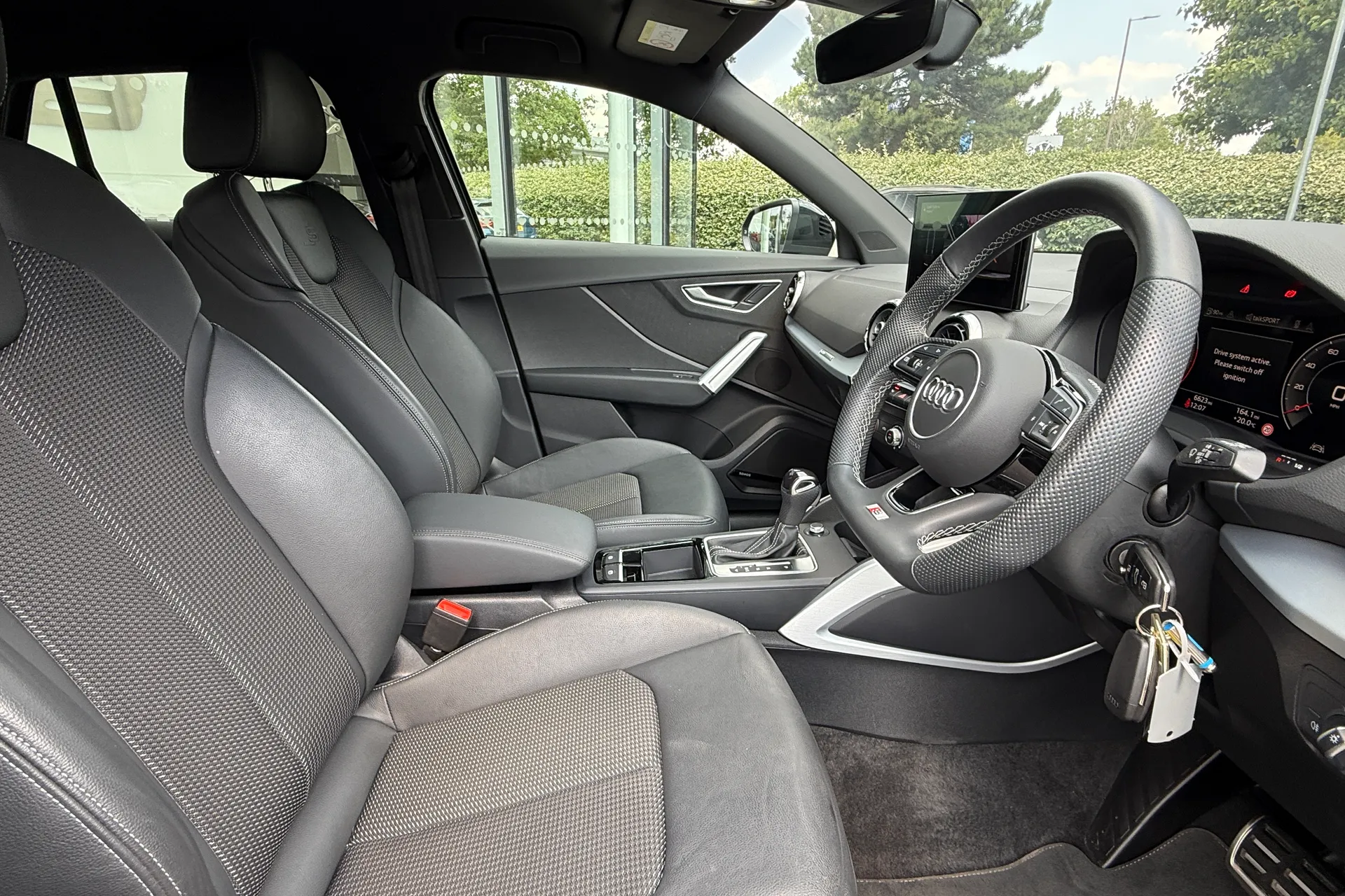 Audi Q2 thumbnail image number 24
