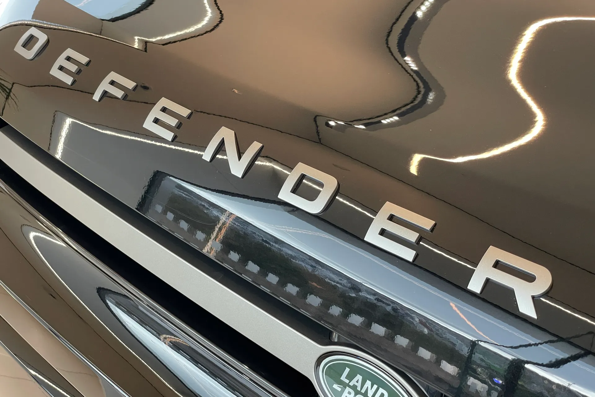 LAND ROVER Defender 110 thumbnail image number 8
