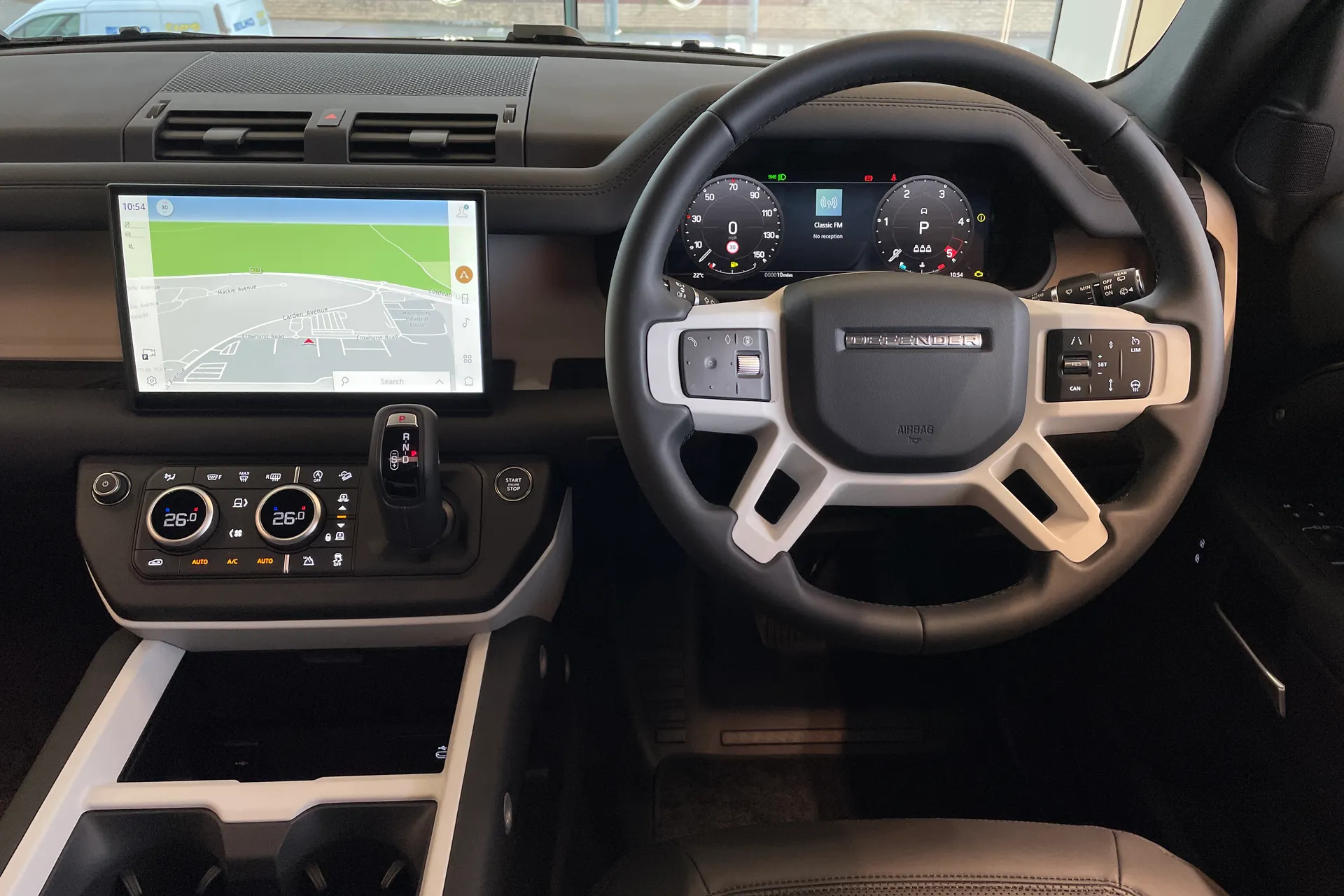 LAND ROVER Defender 110 thumbnail image number 36