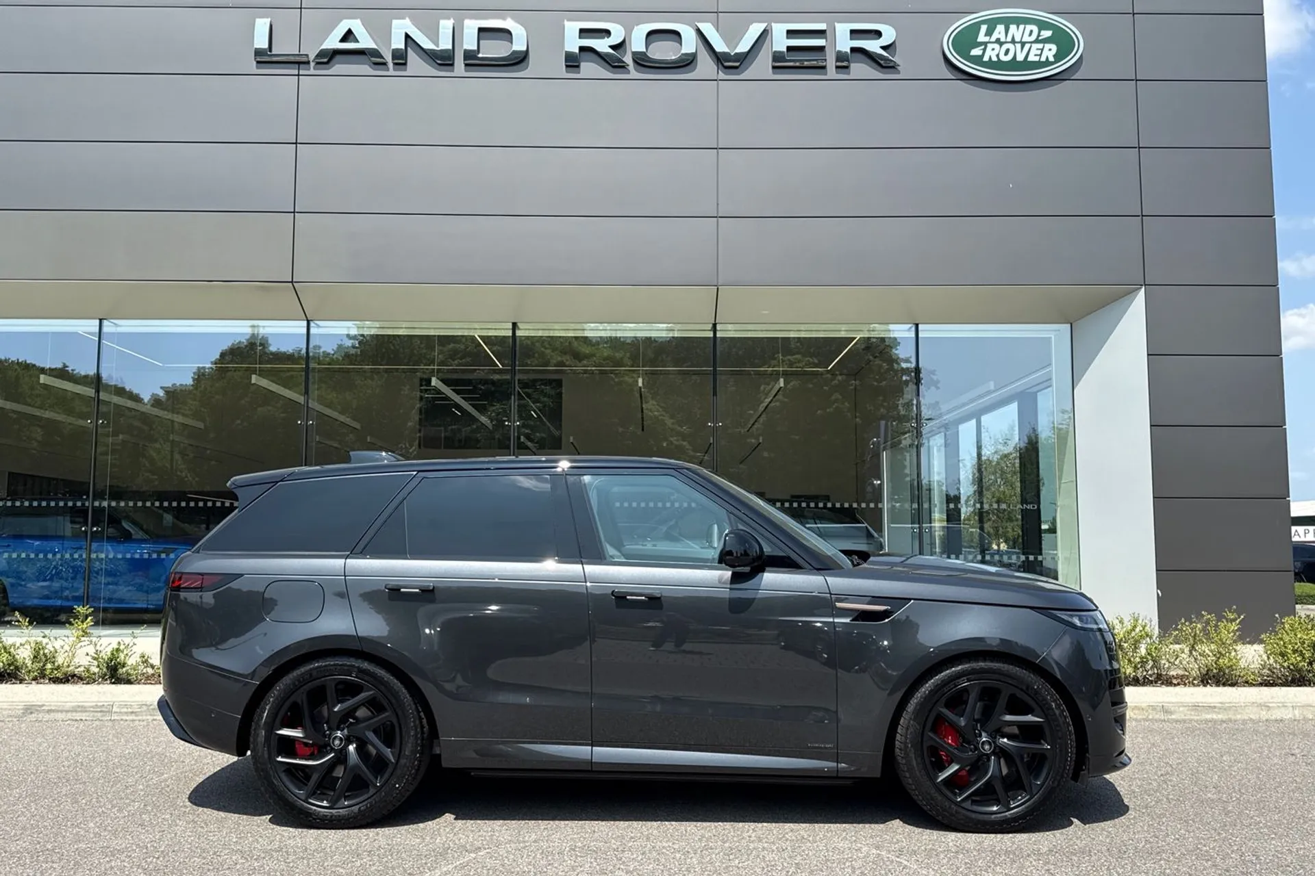 LAND ROVER RANGE ROVER SPORT thumbnail image number 2