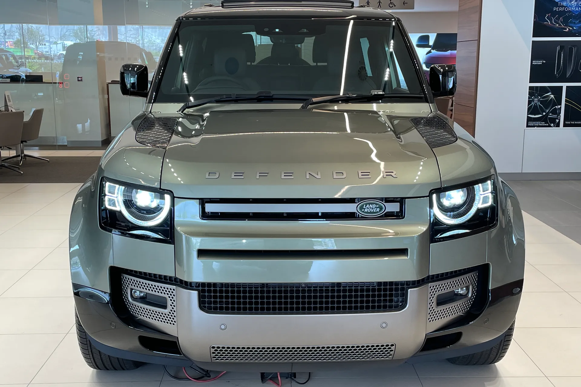 LAND ROVER Defender 90 thumbnail image number 36