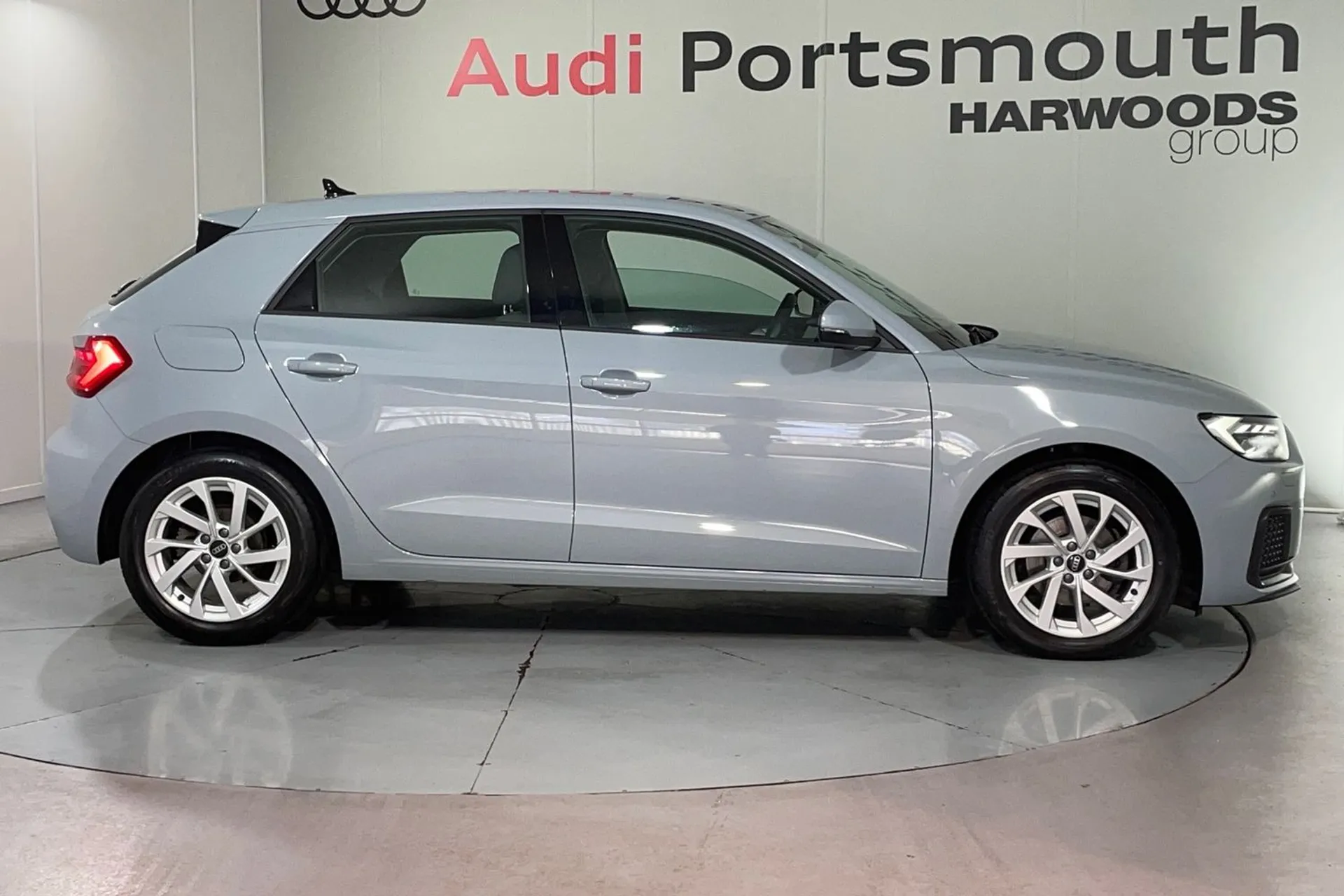 Audi A1 thumbnail image number 2