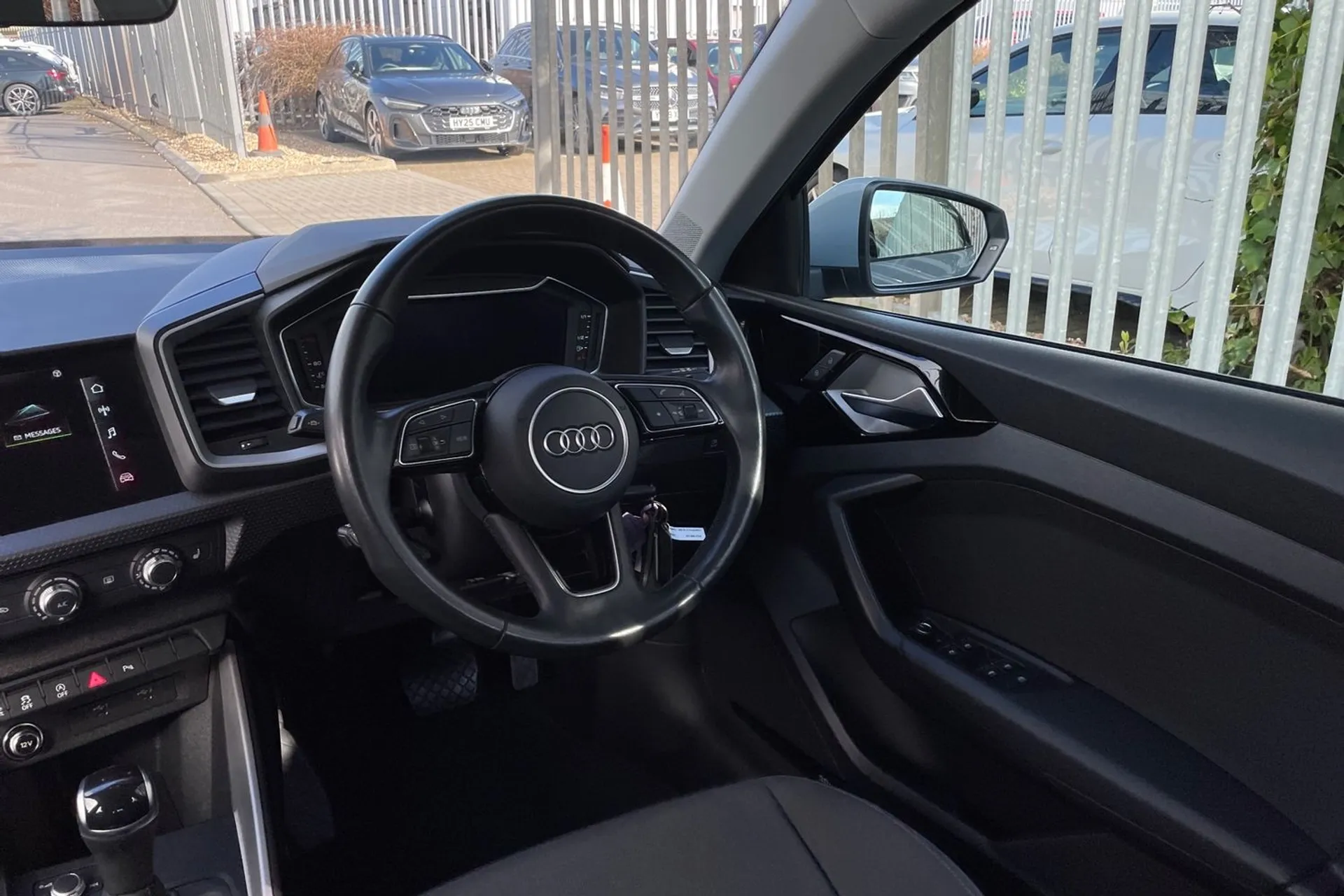 Audi A1 thumbnail image number 37