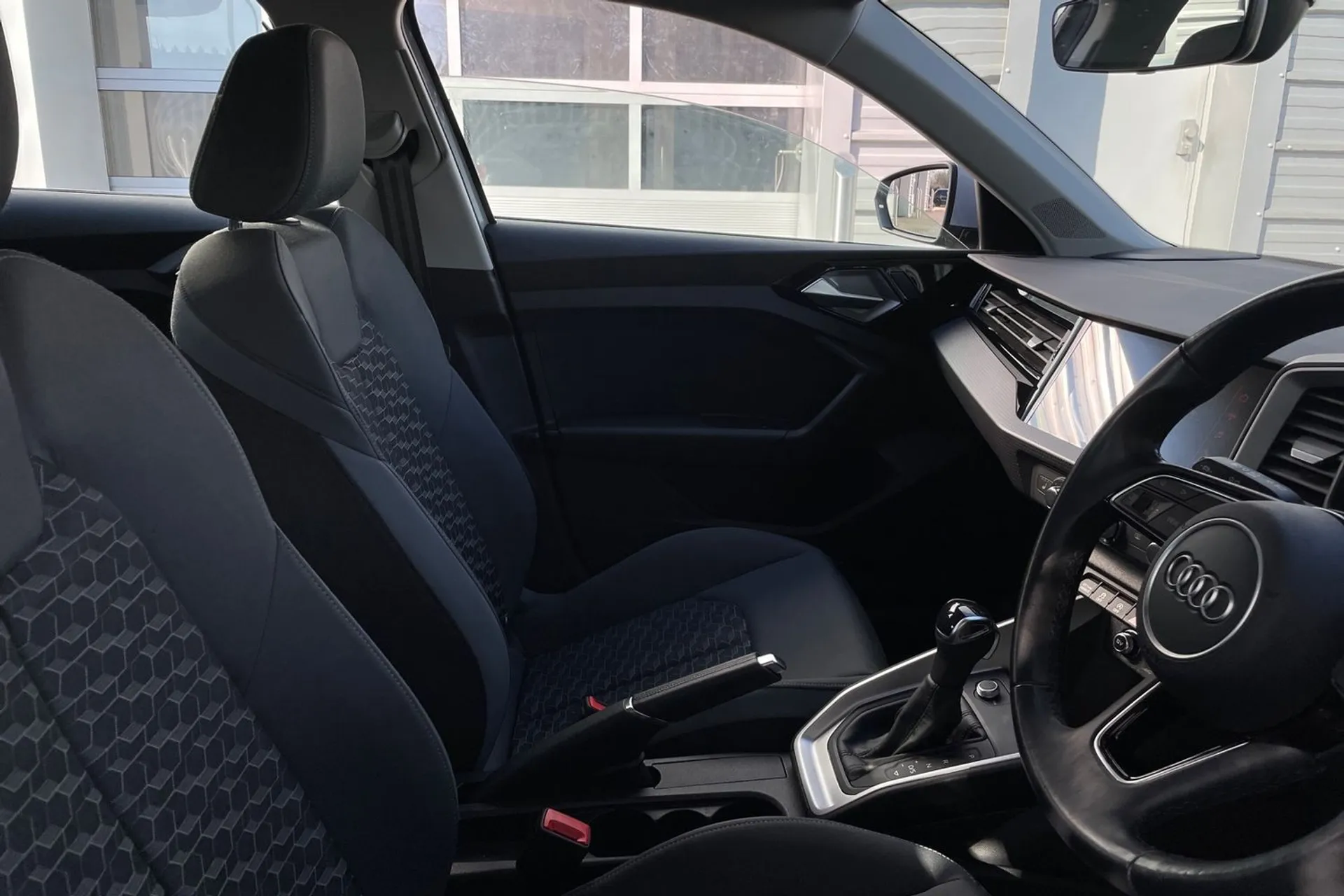 Audi A1 thumbnail image number 24