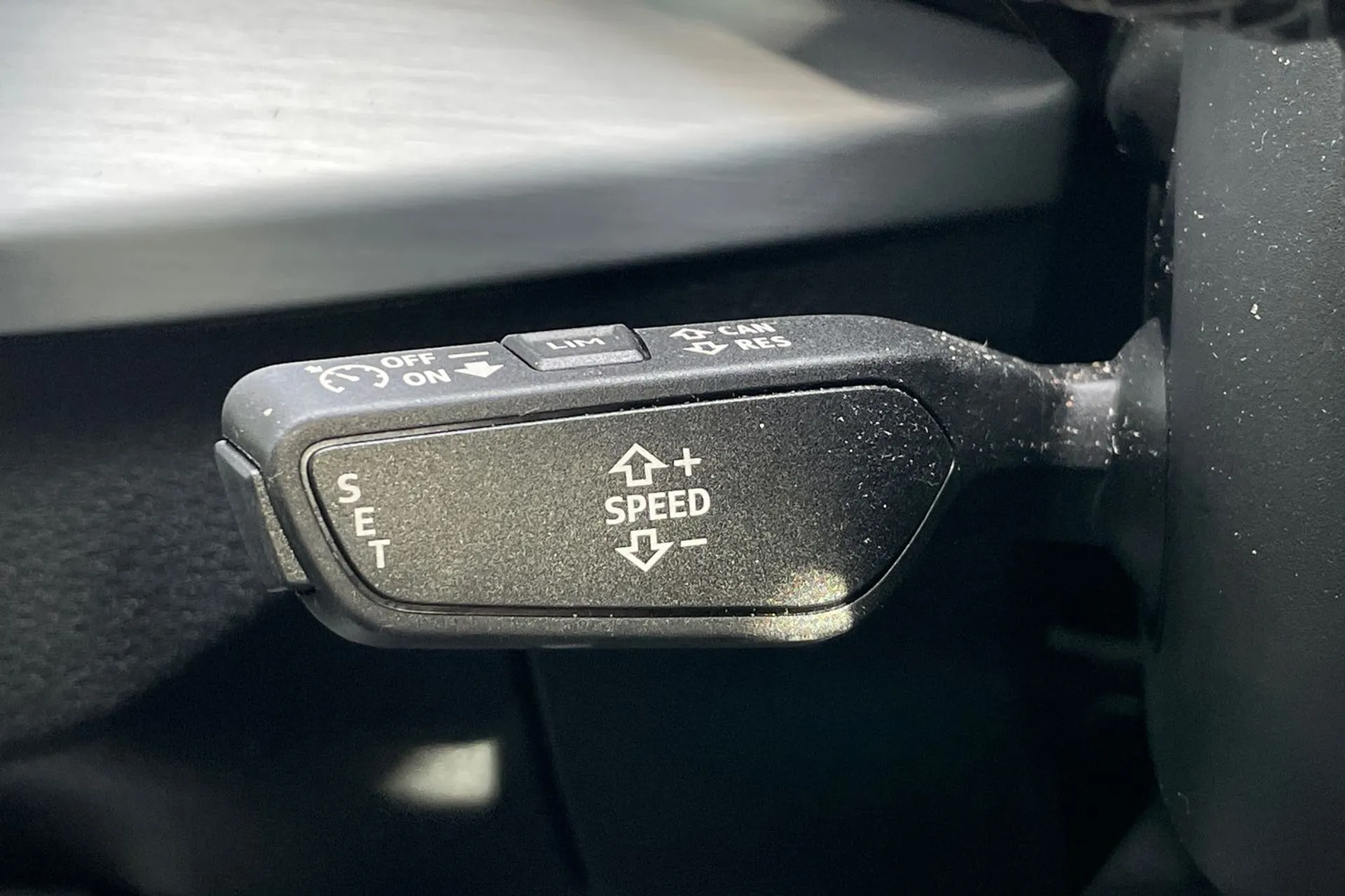 Audi Q2 thumbnail image number 37