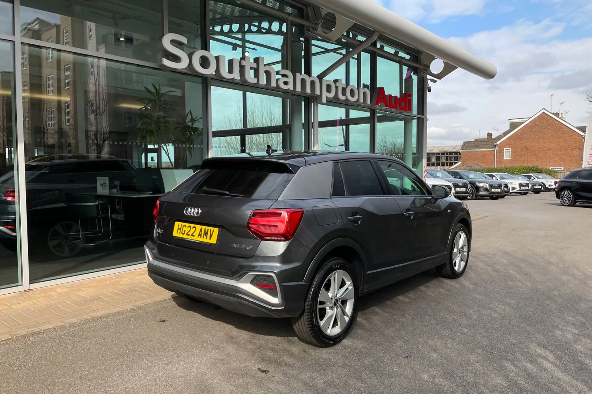 Audi Q2 thumbnail image number 5