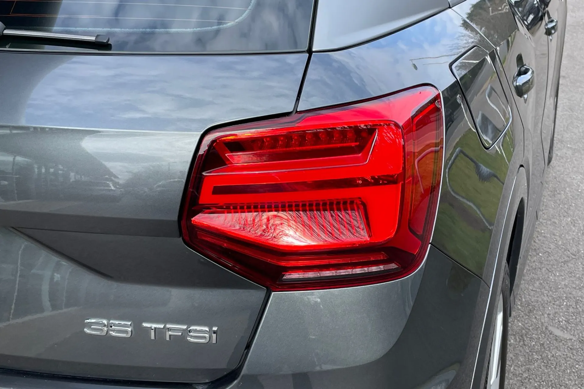 Audi Q2 thumbnail image number 20