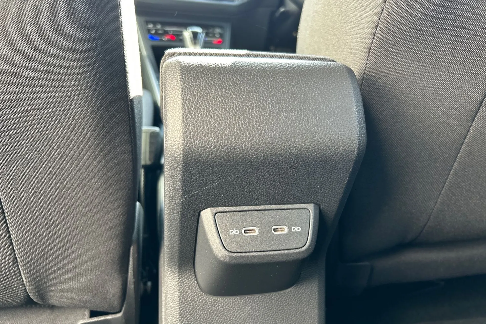 VOLKSWAGEN TAIGO thumbnail image number 29
