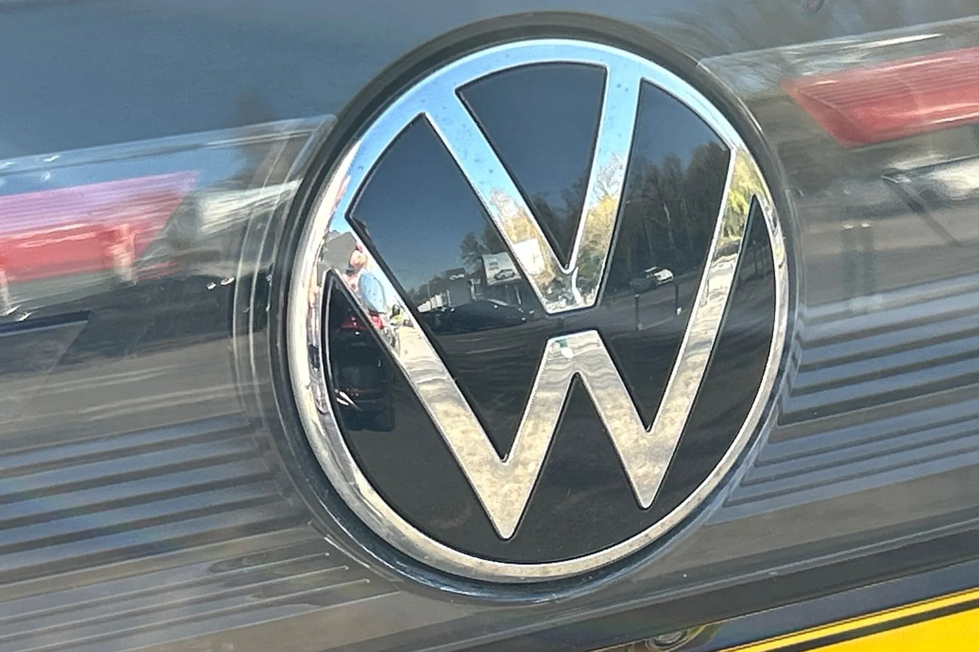 VOLKSWAGEN TAIGO thumbnail image number 26