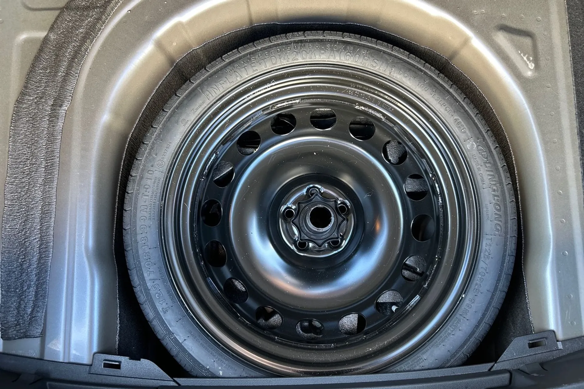 VOLKSWAGEN TAIGO thumbnail image number 34