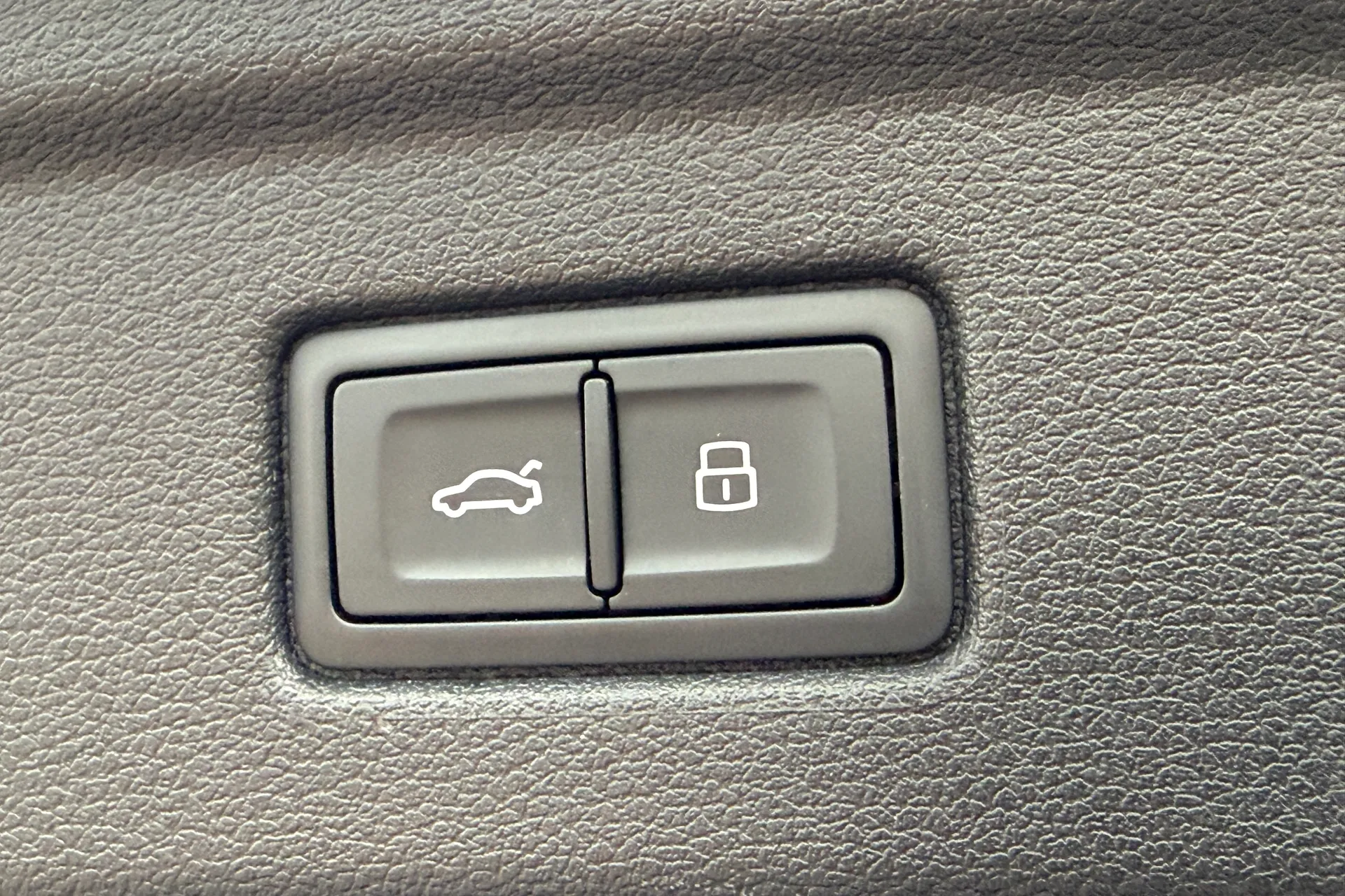 Audi A5 thumbnail image number 39