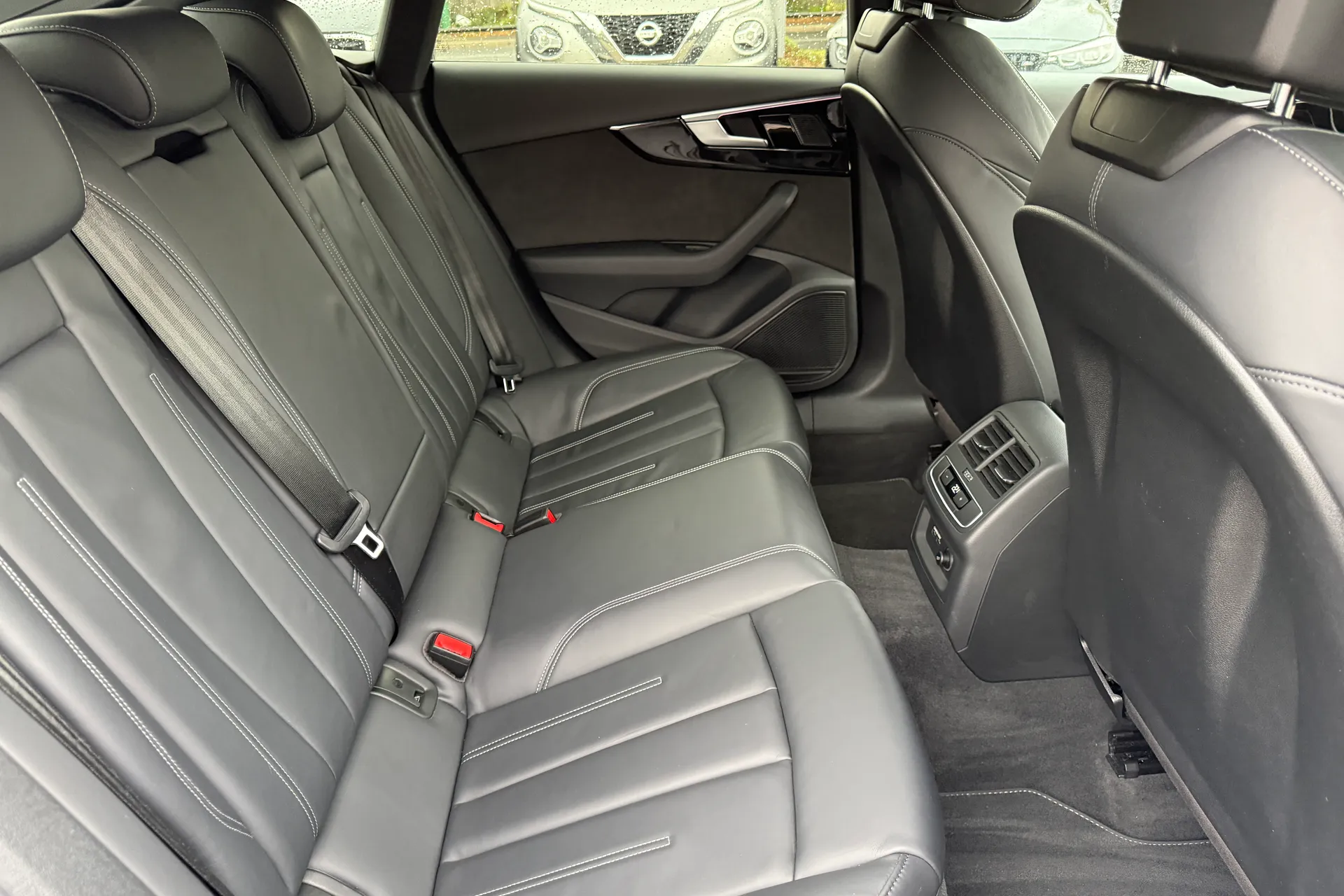 Audi A5 thumbnail image number 47