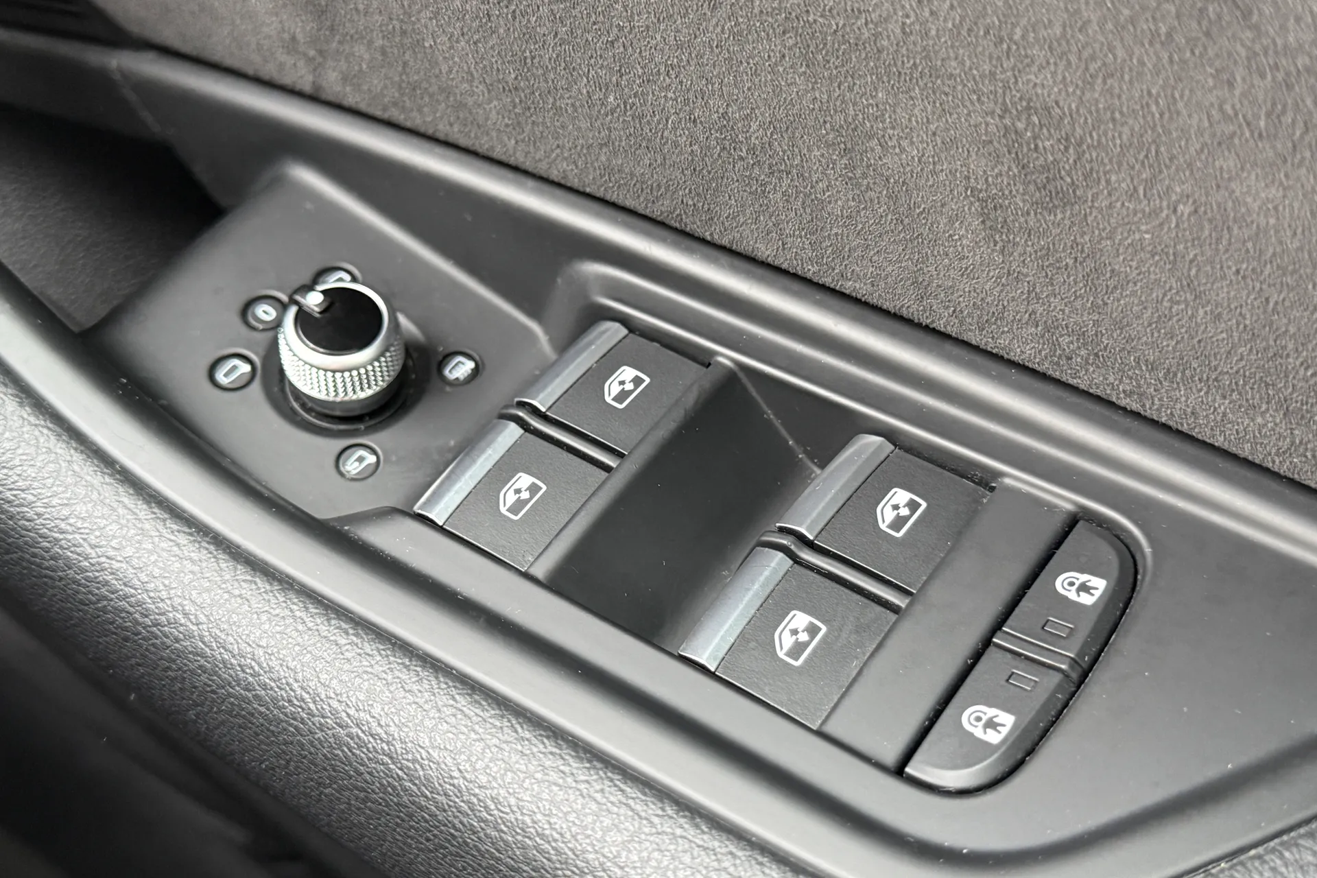 Audi A5 thumbnail image number 21