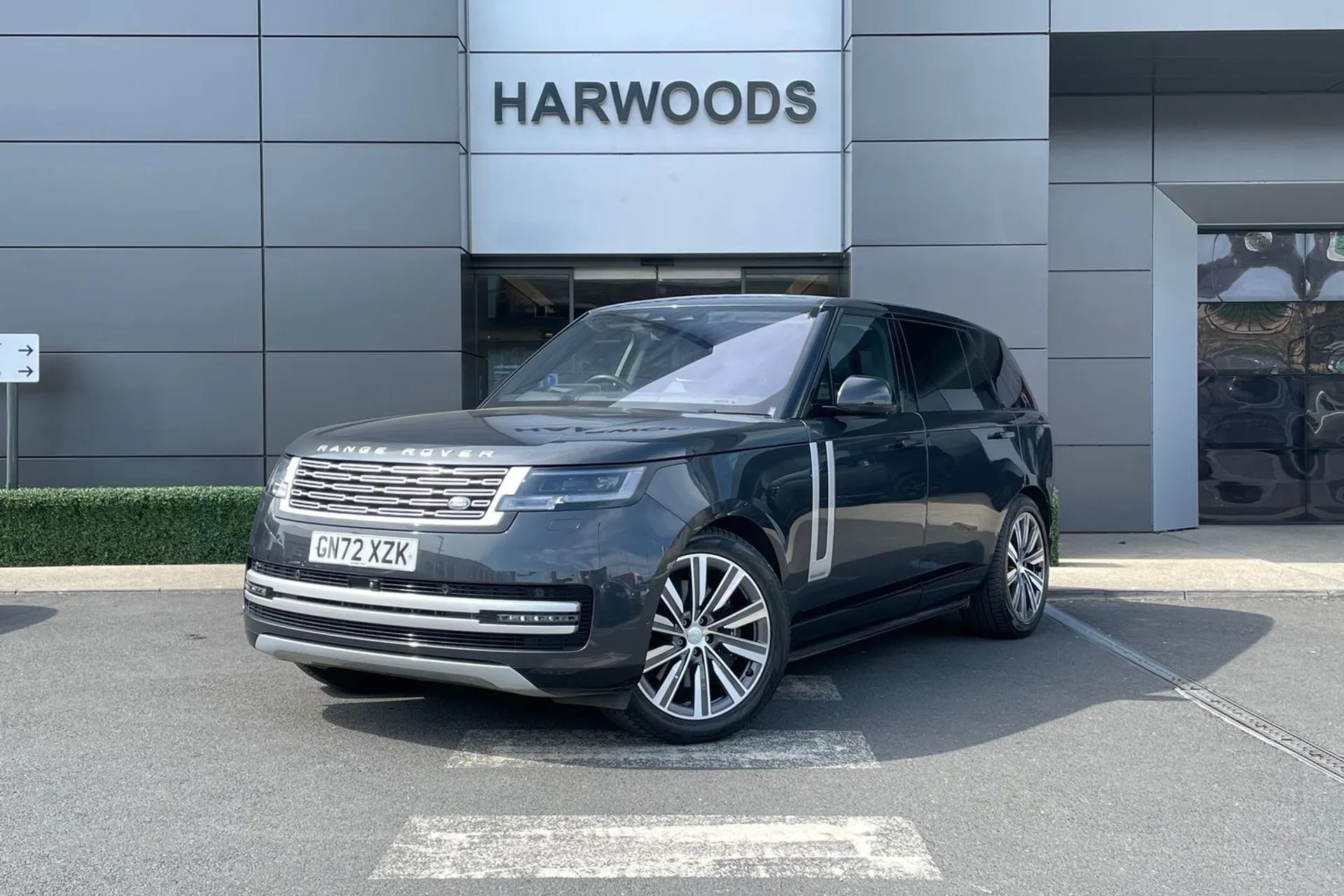 LAND ROVER RANGE ROVER thumbnail image number 18