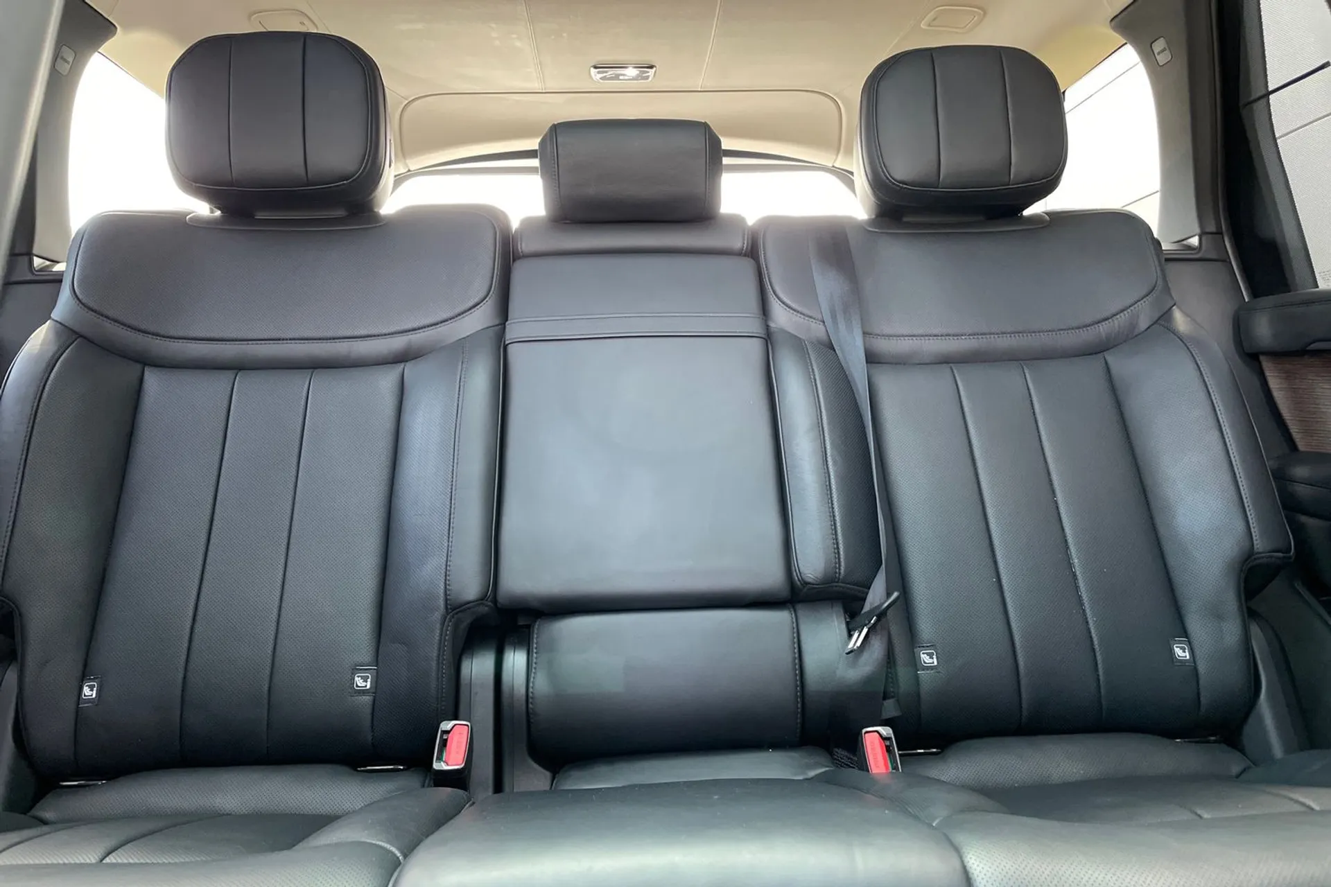LAND ROVER RANGE ROVER thumbnail image number 57