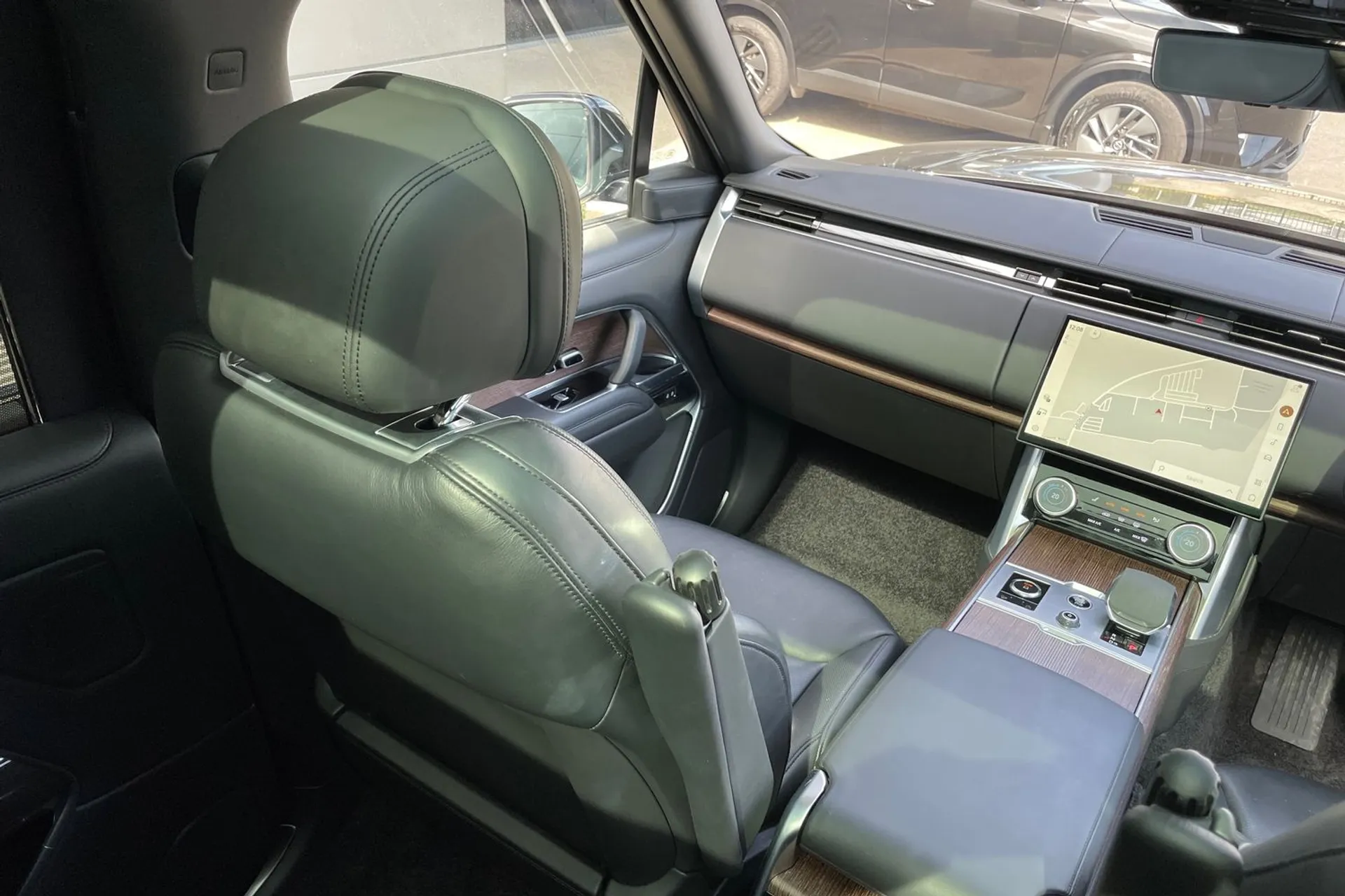 LAND ROVER RANGE ROVER thumbnail image number 58