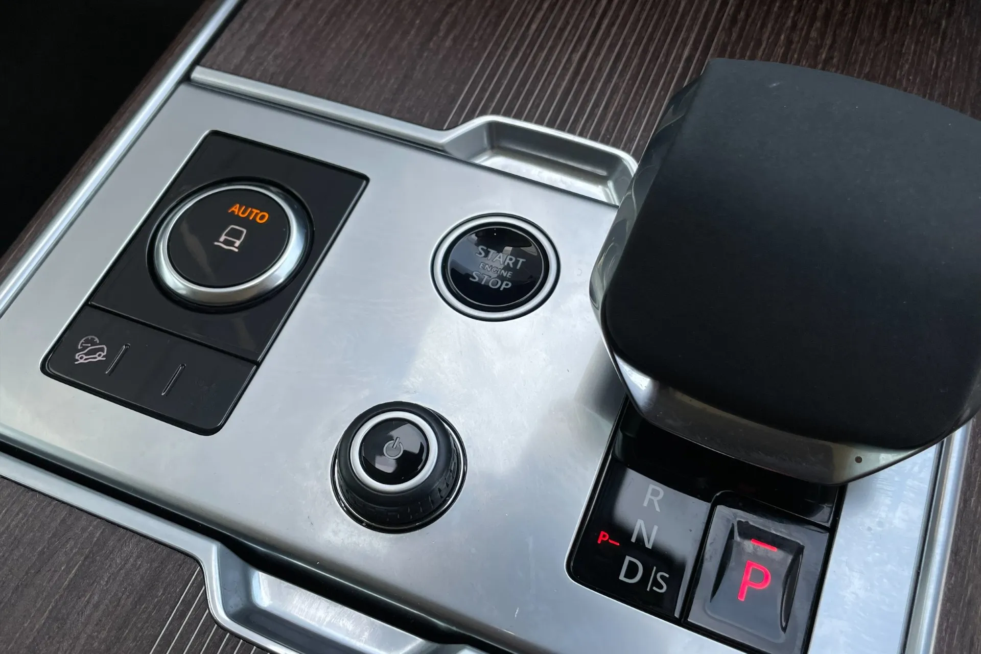 LAND ROVER RANGE ROVER thumbnail image number 68